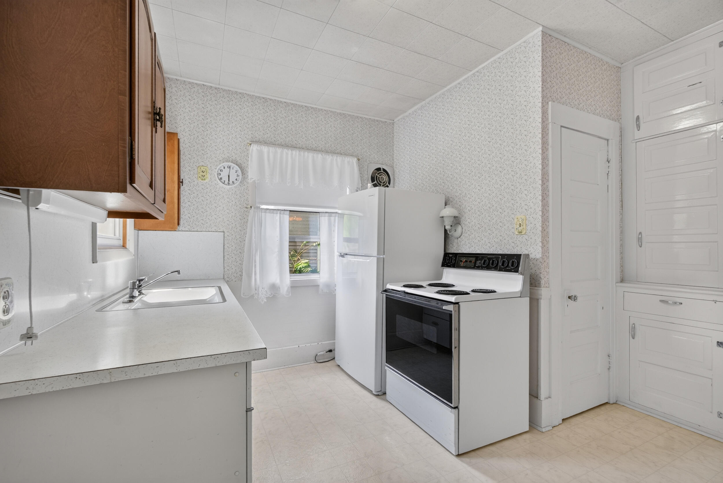 605 Harwood Street Property Photo 23