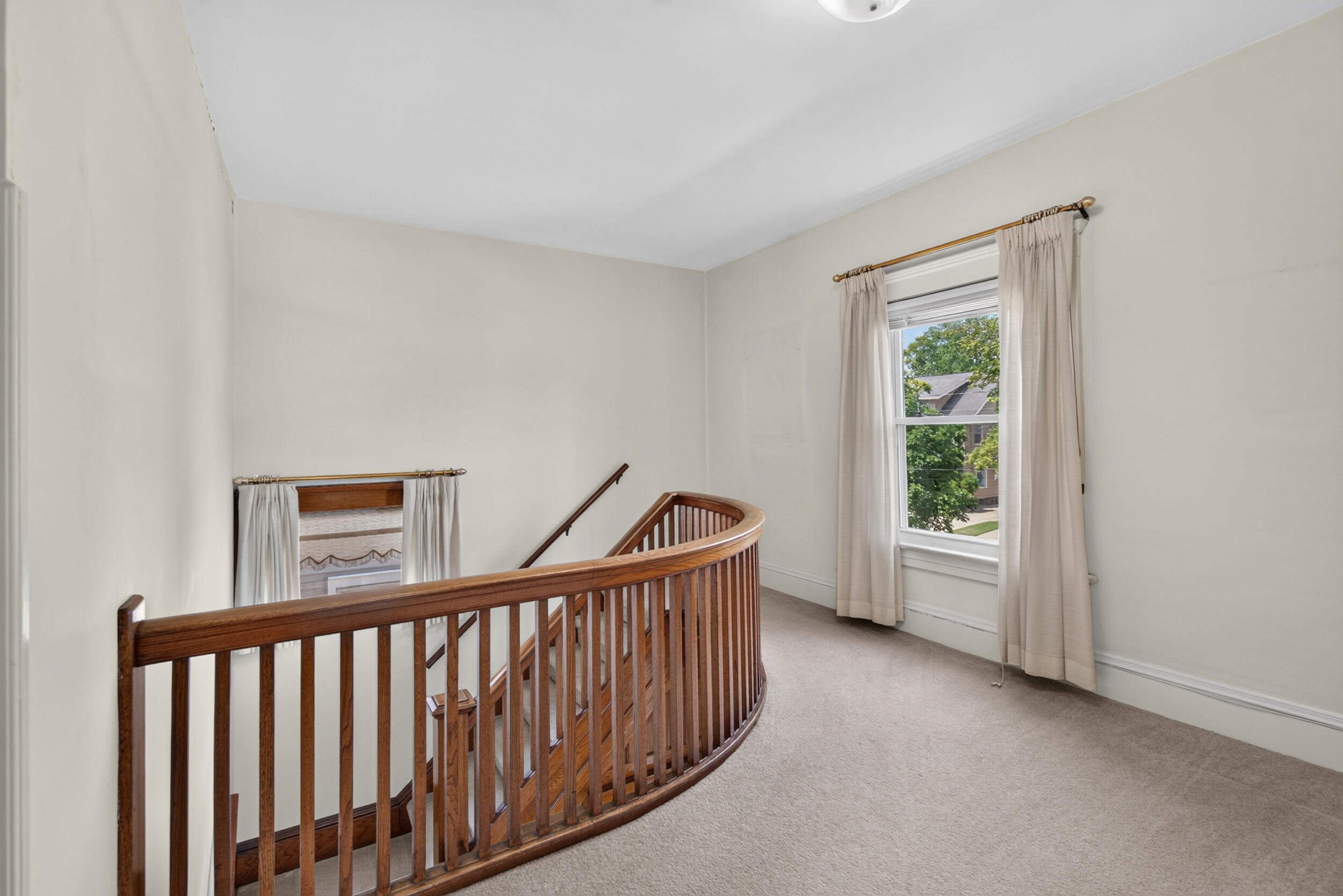 605 Harwood Street Property Photo 31