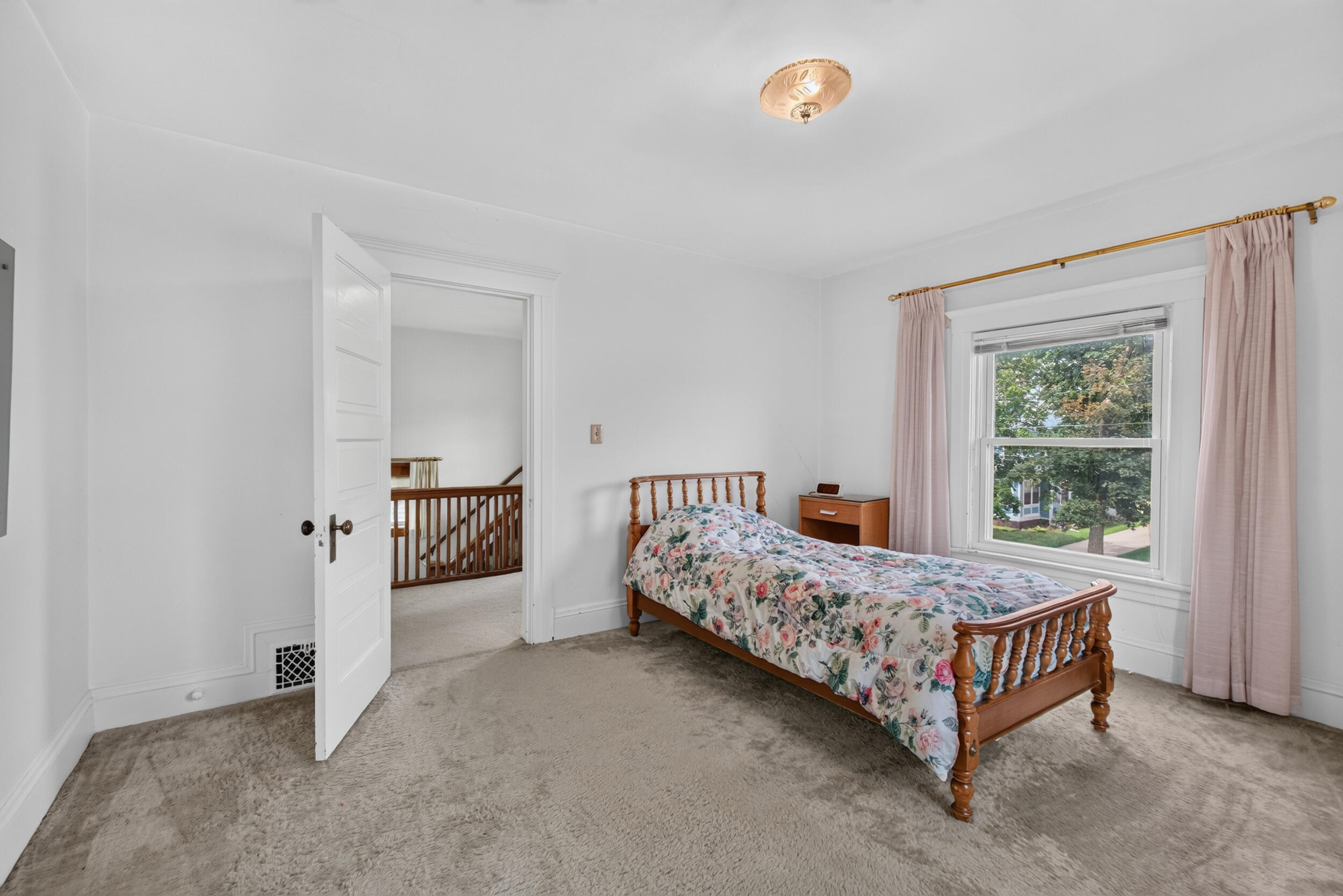 605 Harwood Street Property Photo 34