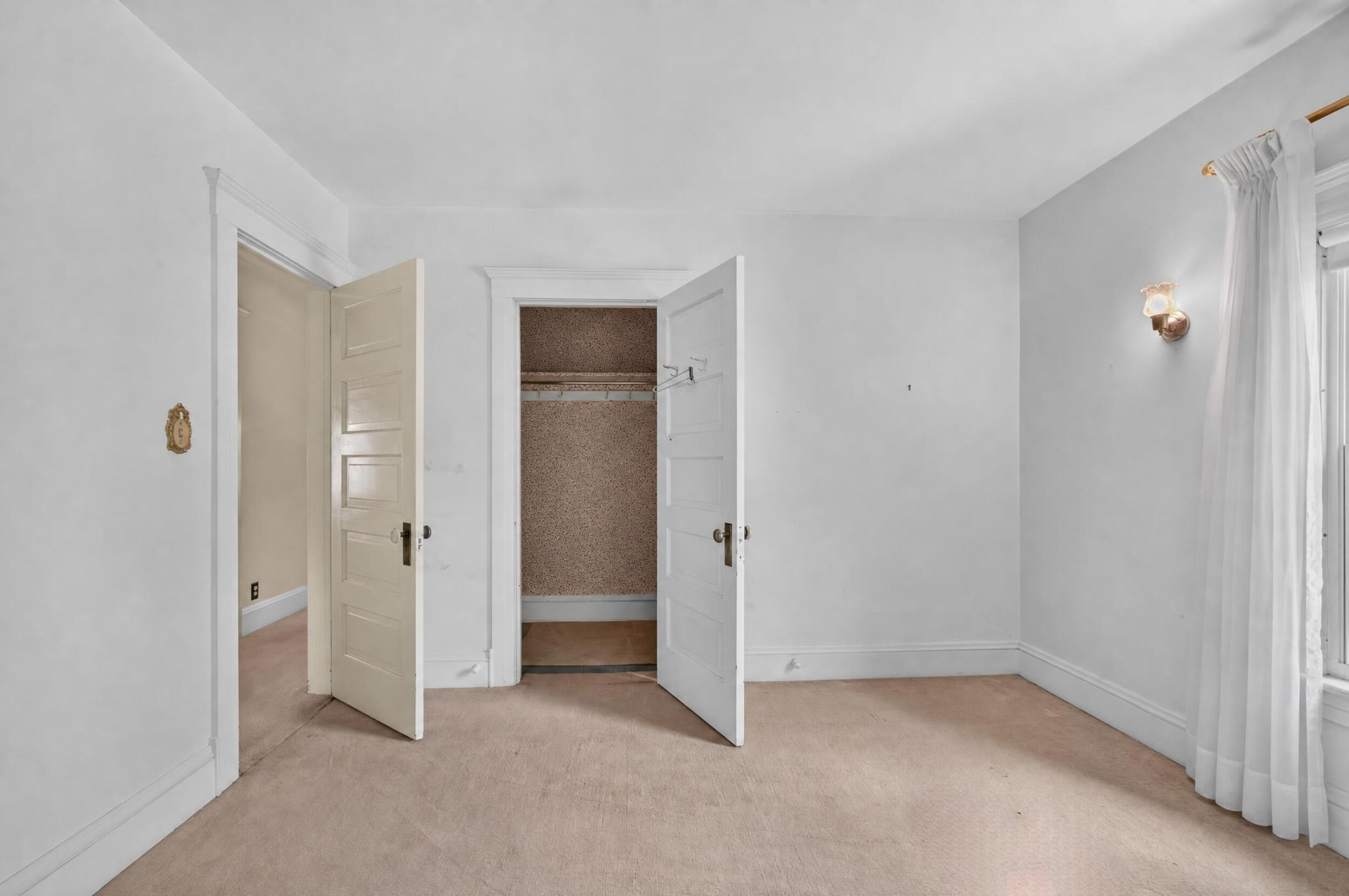 605 Harwood Street Property Photo 36
