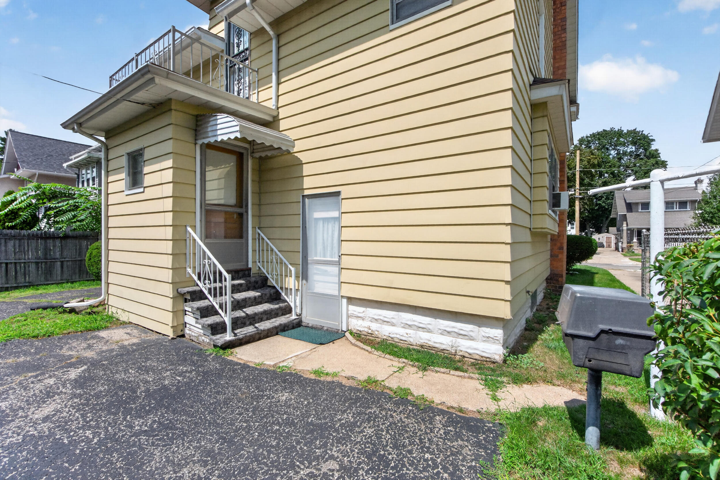 605 Harwood Street Property Photo 44