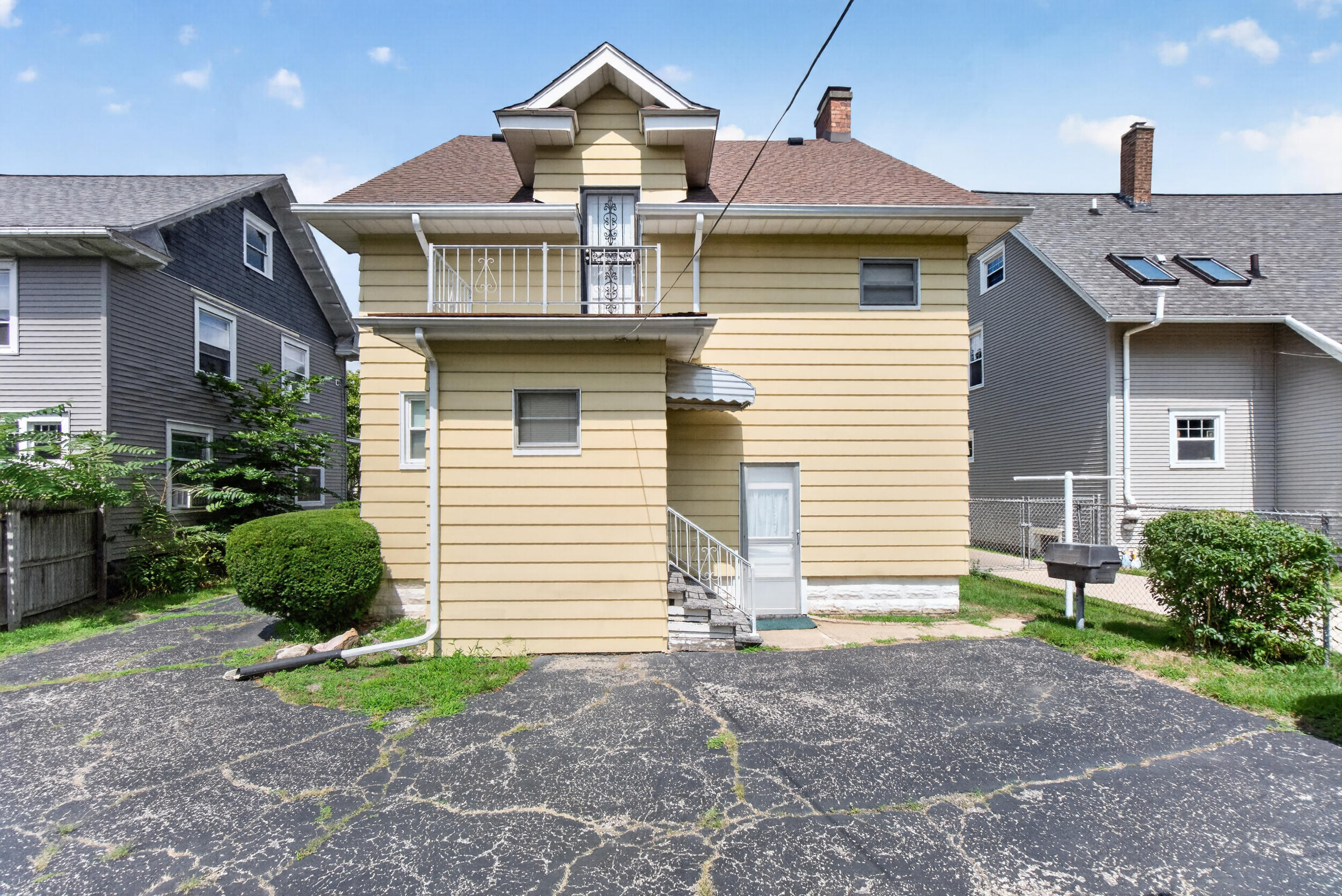 605 Harwood Street Property Photo 45