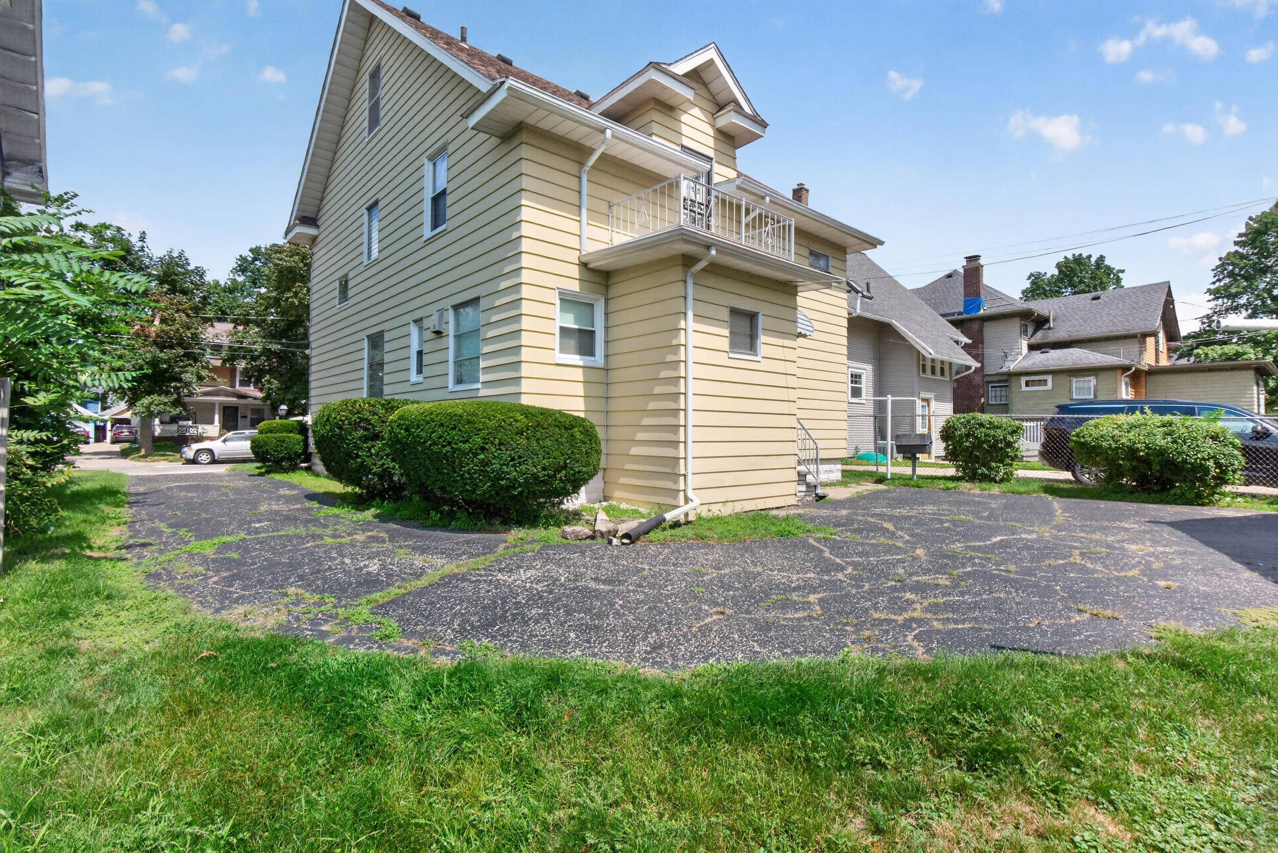 605 Harwood Street Property Photo 46