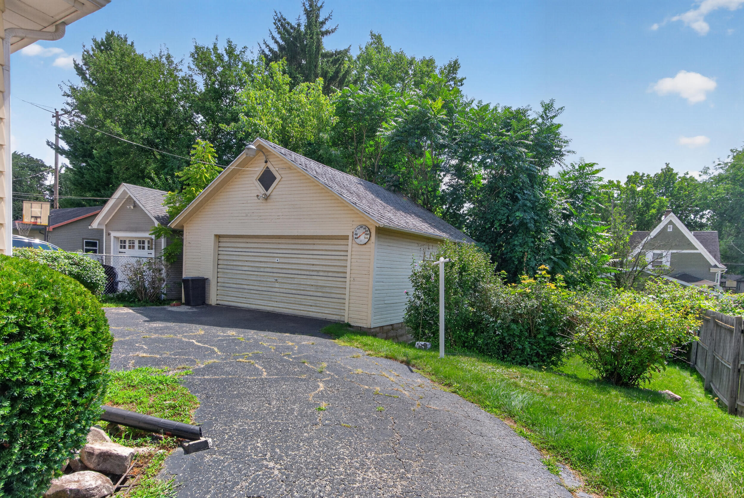 605 Harwood Street Property Photo 47