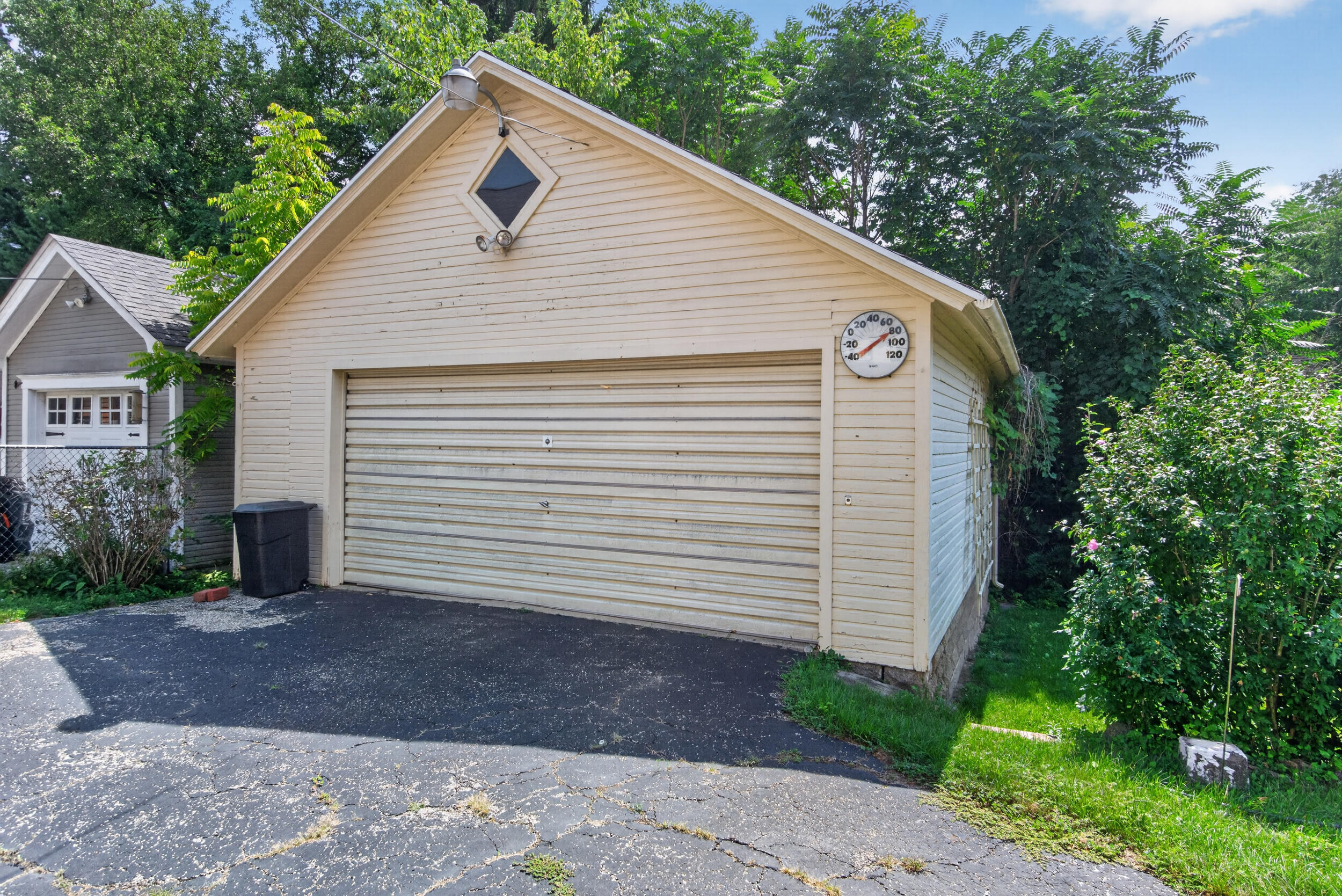 605 Harwood Street Property Photo 48