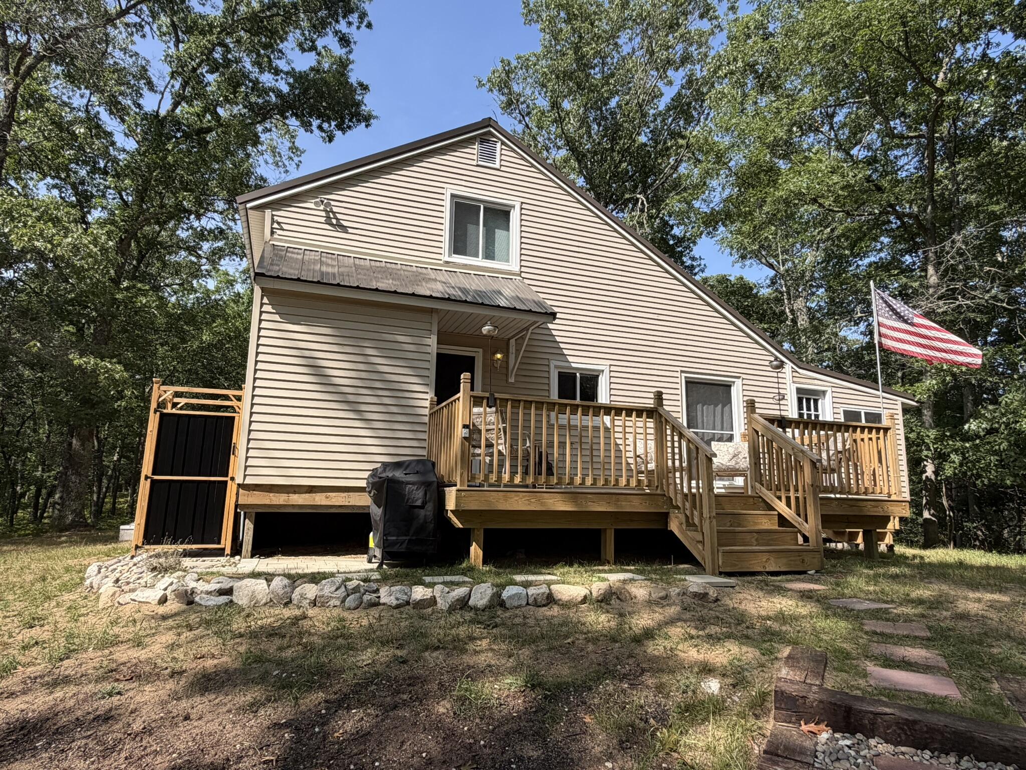 10619 N River Dr Ranch Property Photo 1