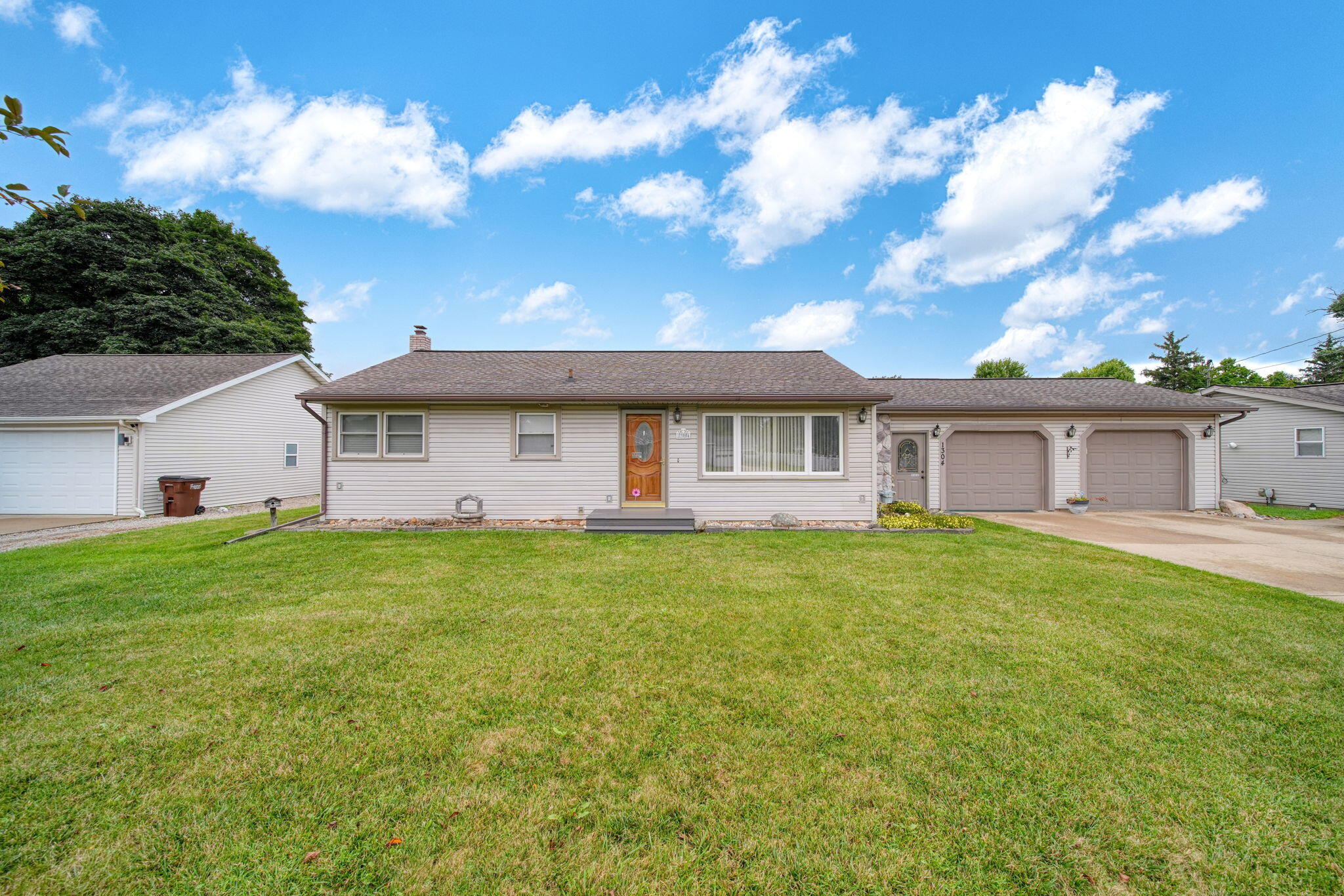 1304 Joseph Street Property Photo 3