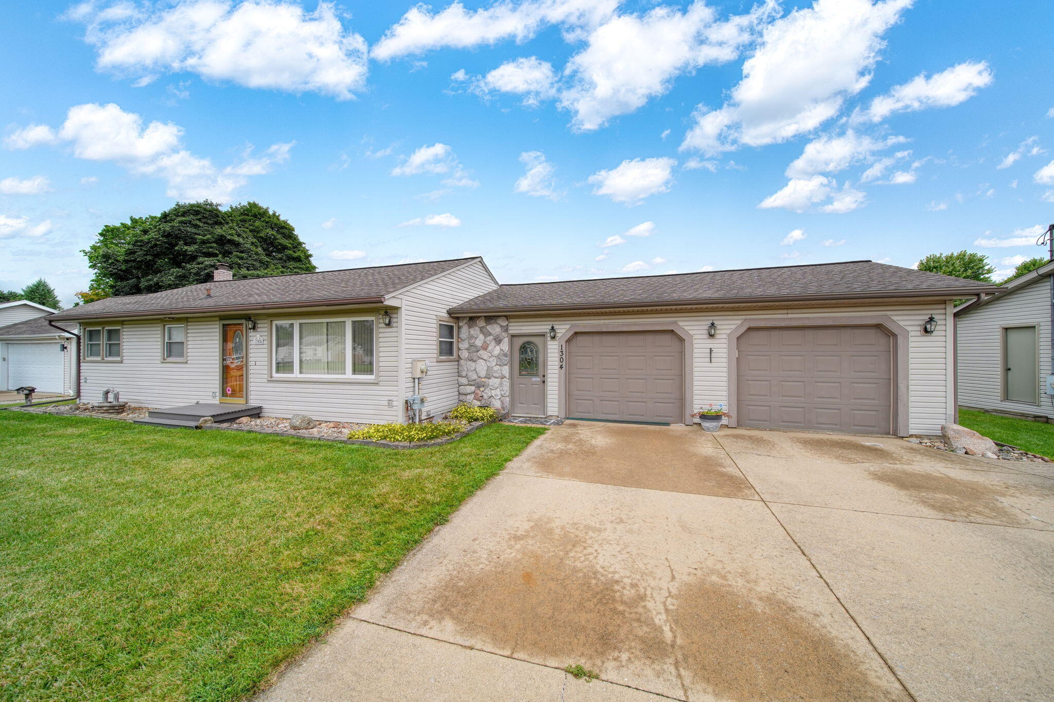 1304 Joseph Street Property Photo 4