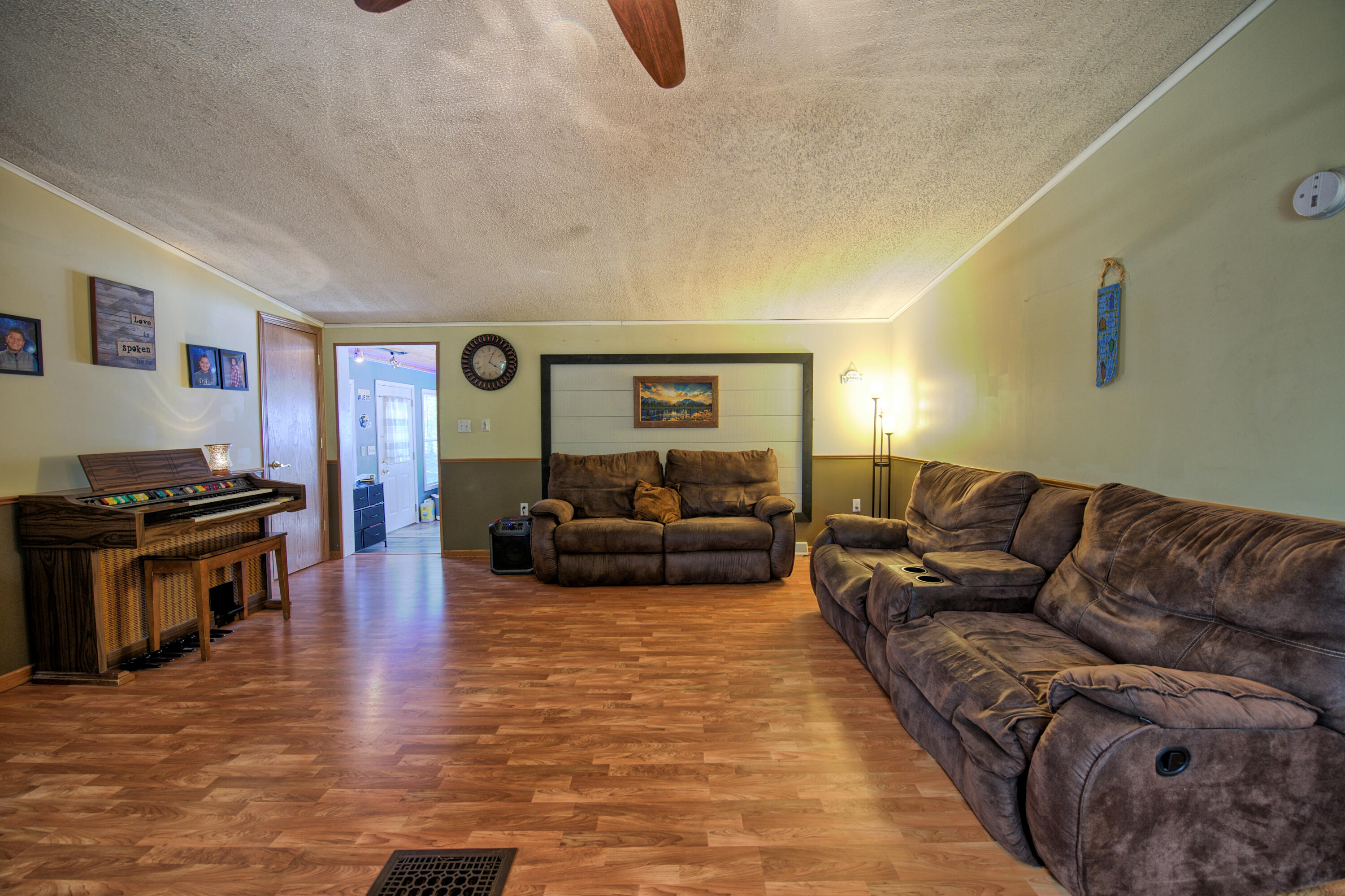 4065 S Lyons Road Property Photo 4