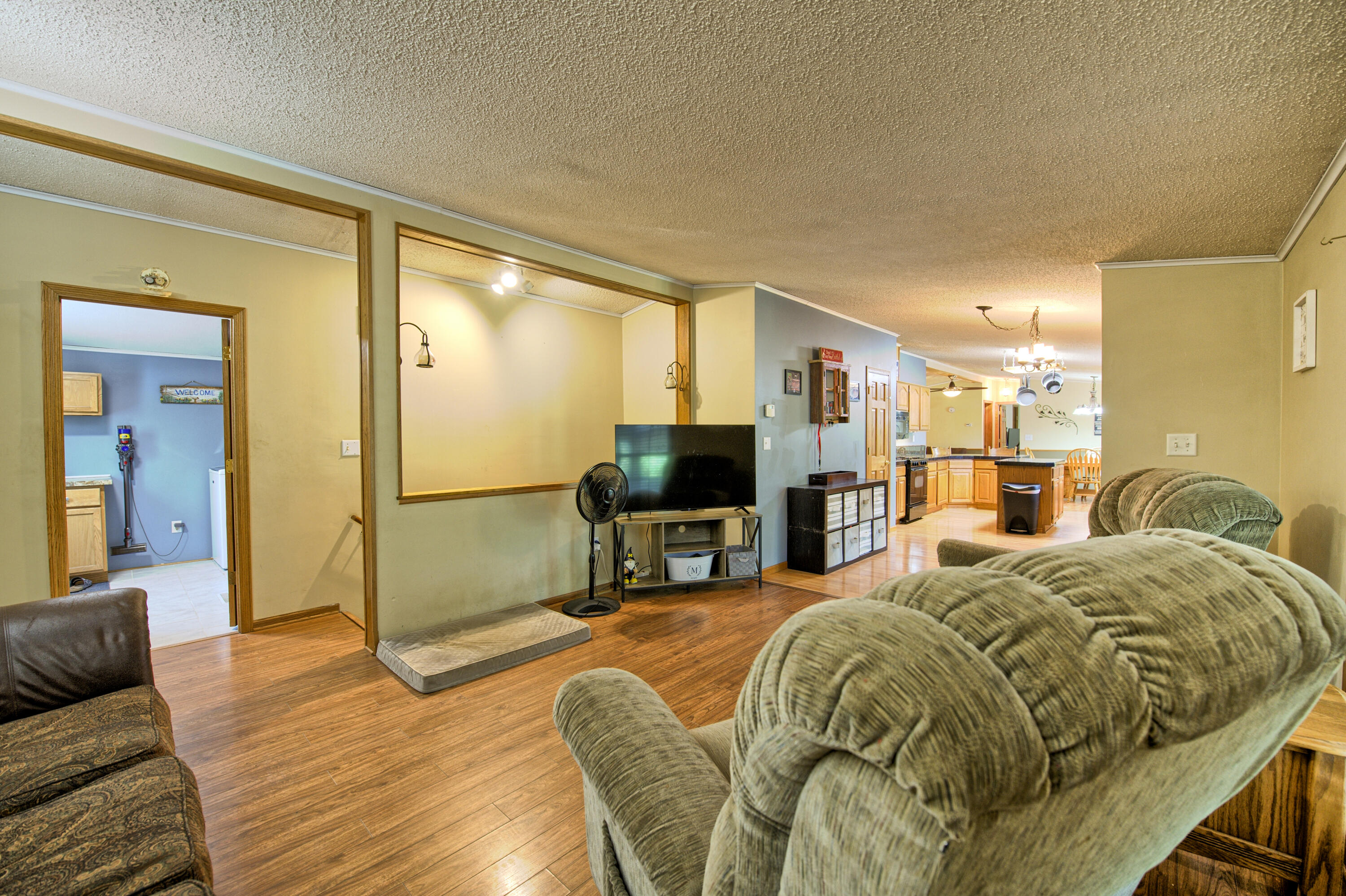 4065 S Lyons Road Property Photo 6
