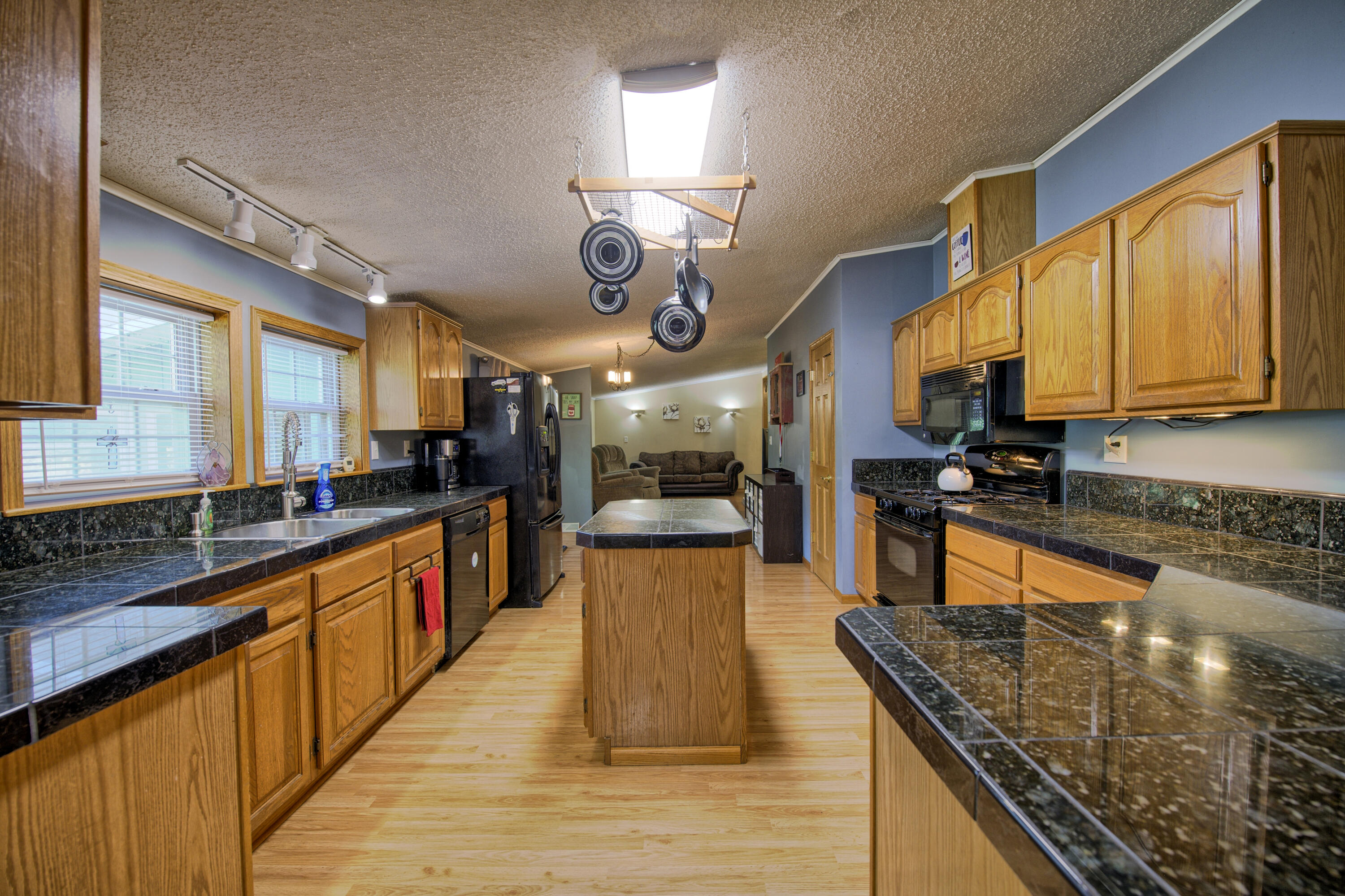 4065 S Lyons Road Property Photo 8