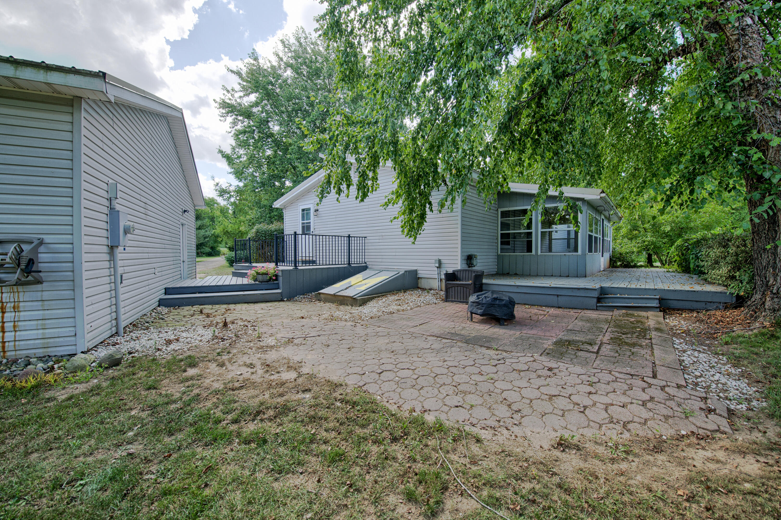 4065 S Lyons Road Property Photo 40