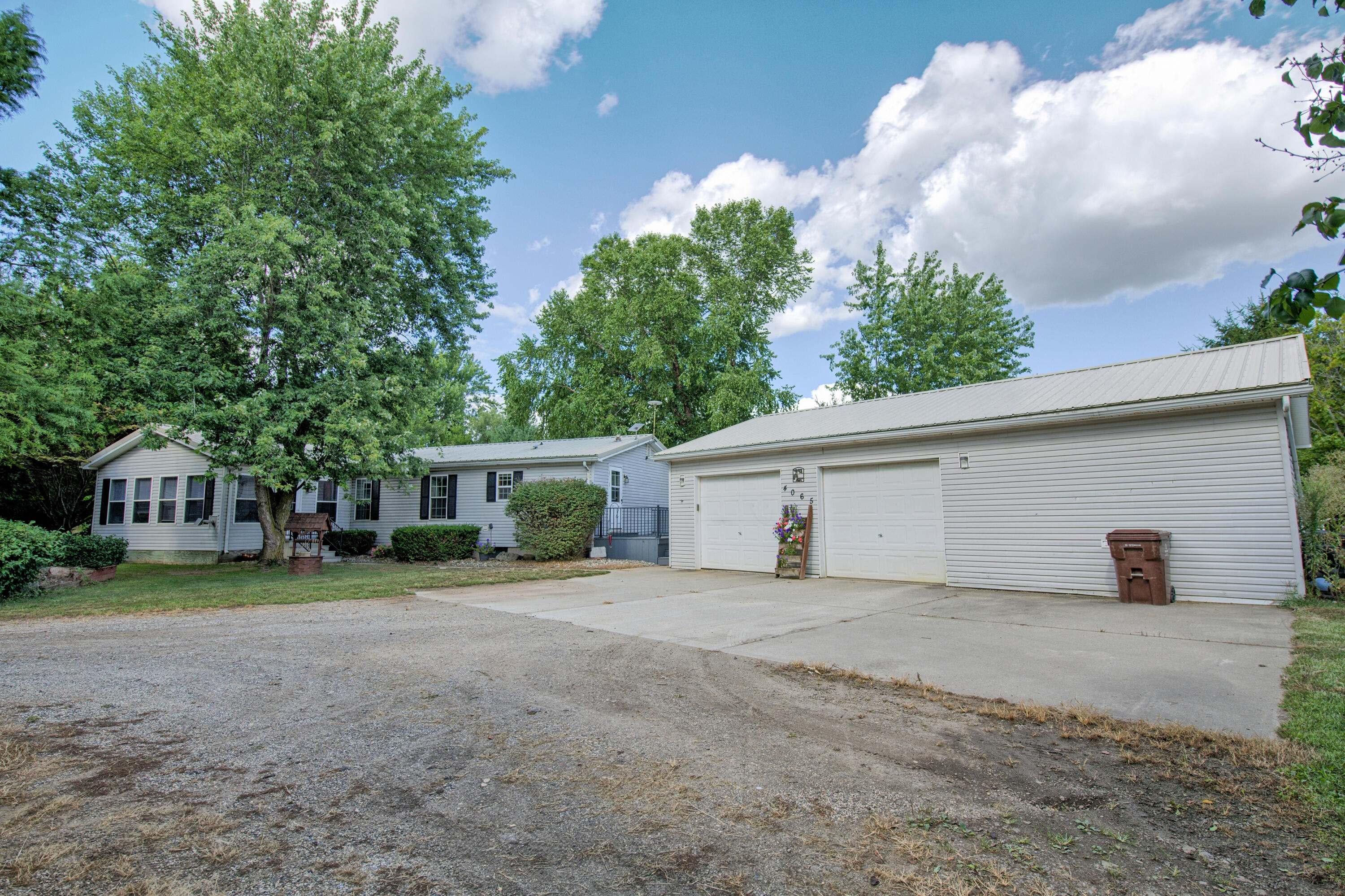 4065 S Lyons Road Property Photo 58