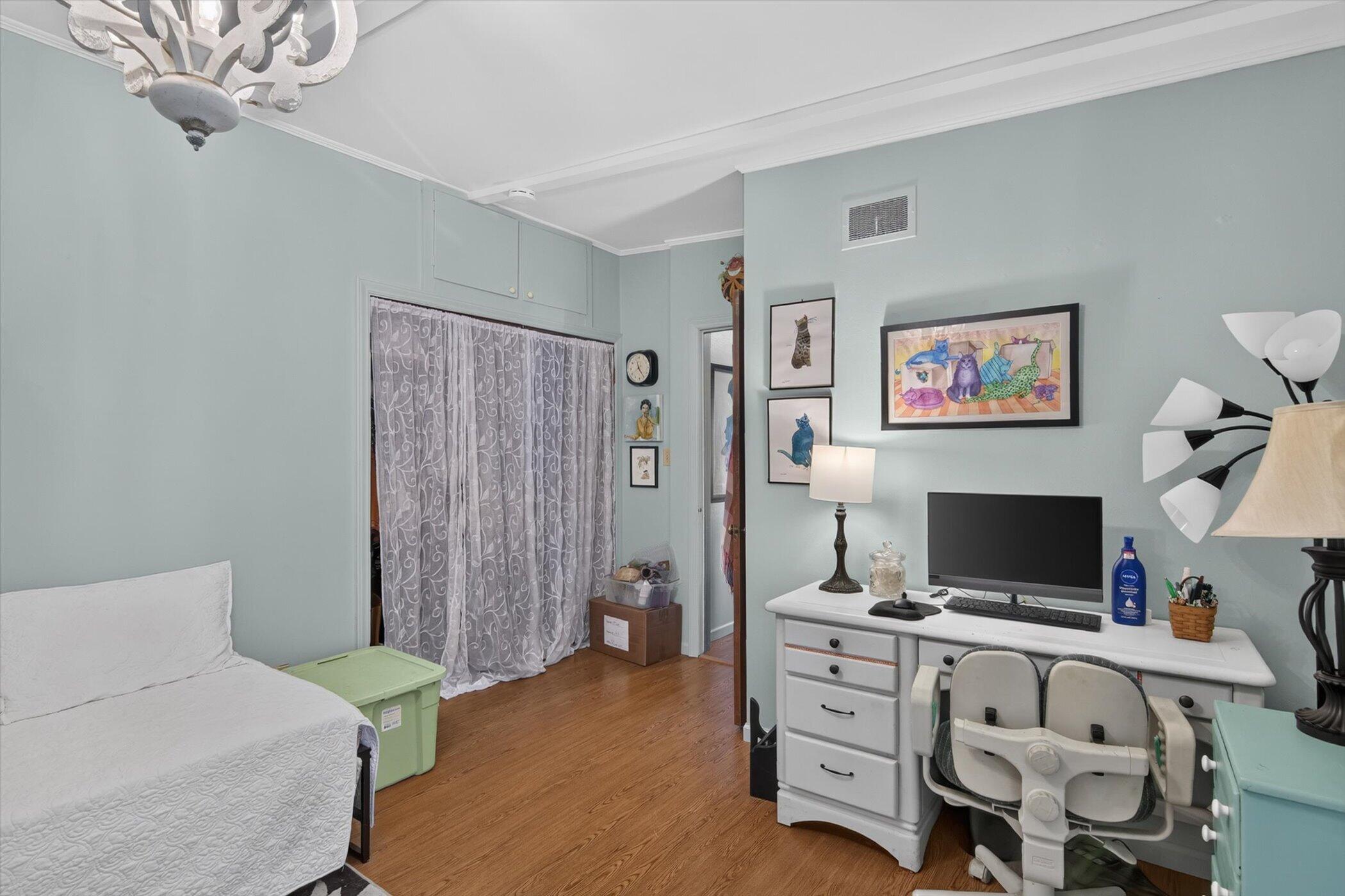 505 North Drive W Property Photo 15