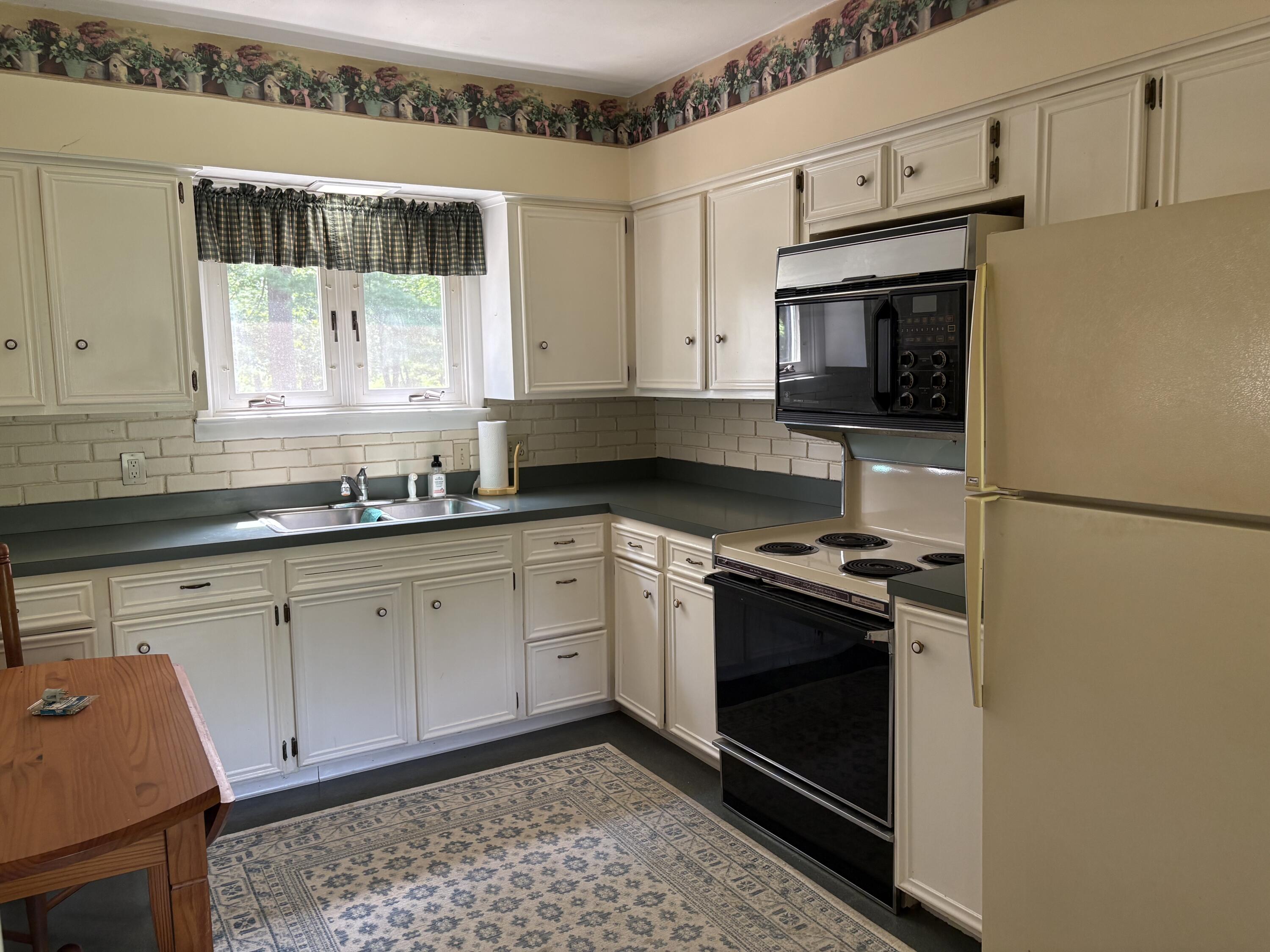 378 E Minkler Road Property Photo 8