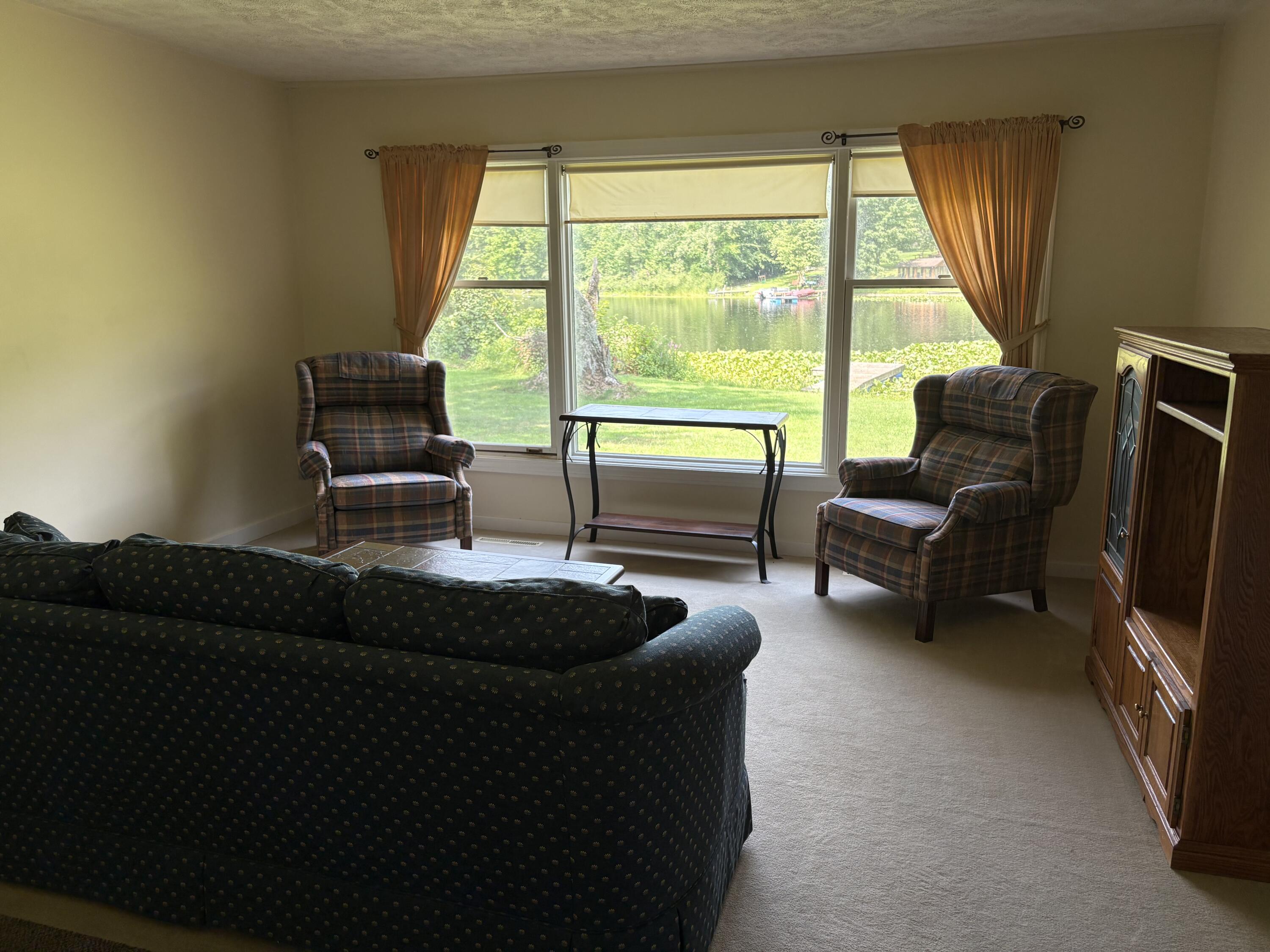 378 E Minkler Road Property Photo 11