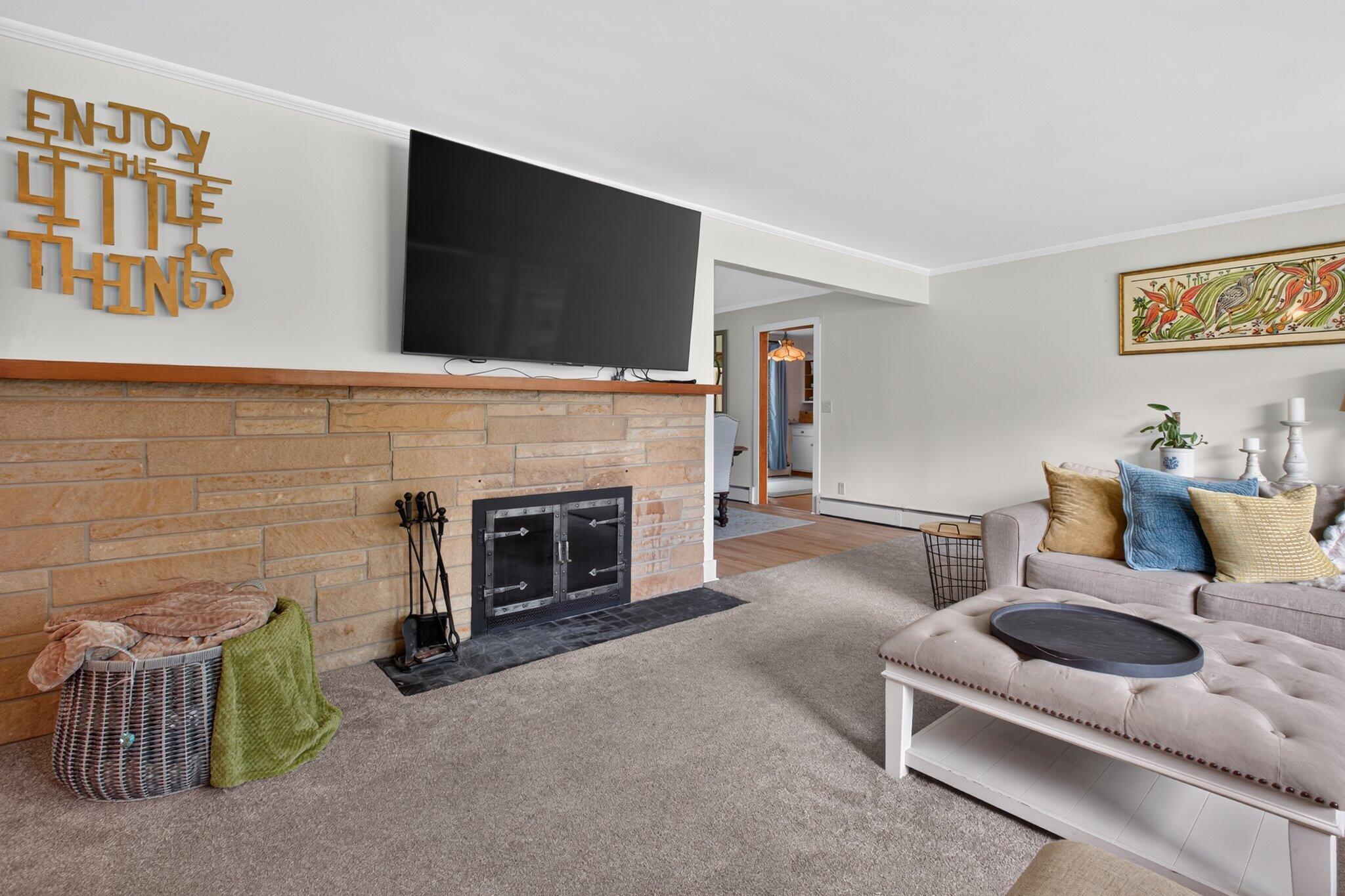 3712 S Pipestone Road Property Photo 4