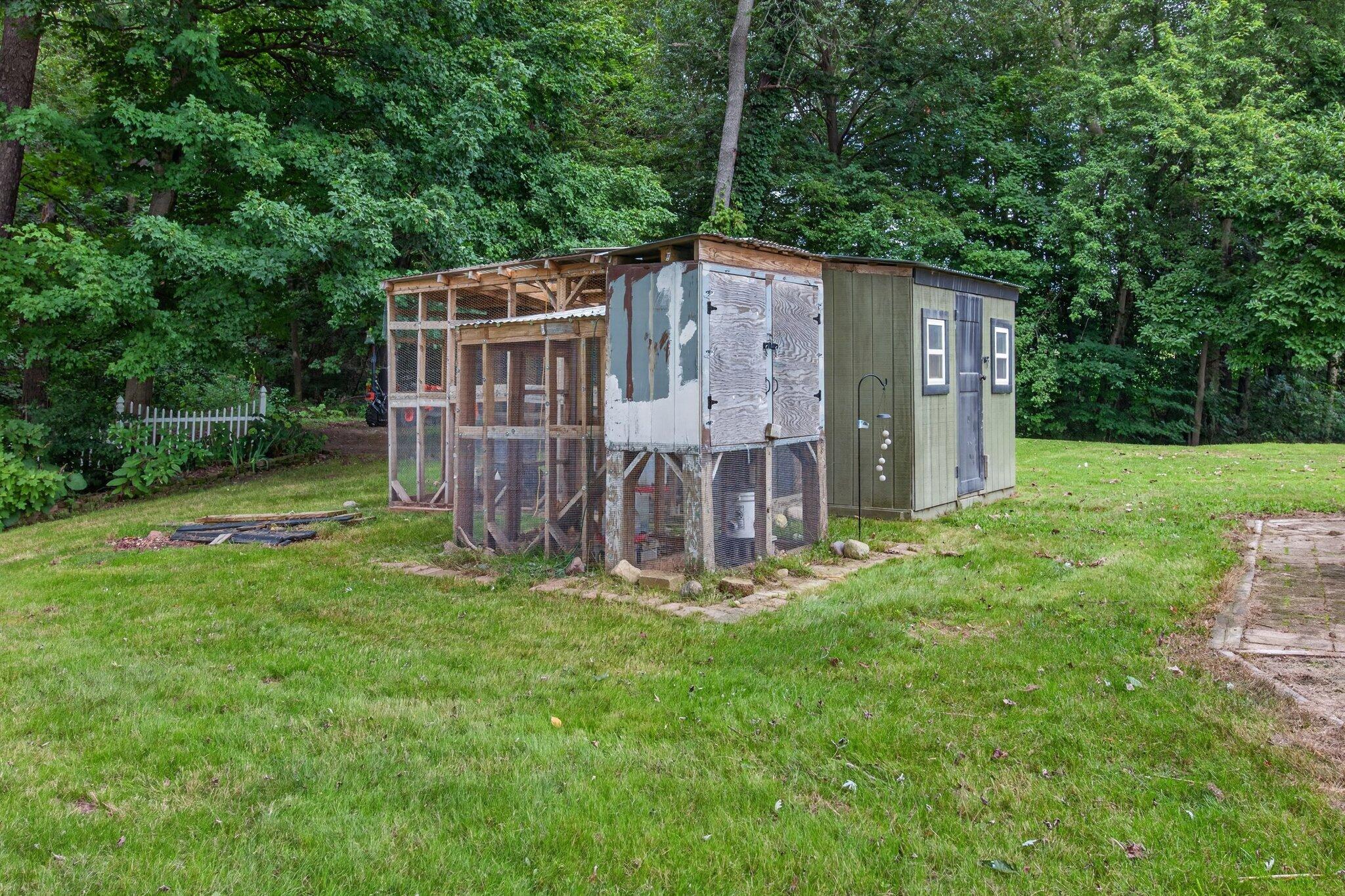 3712 S Pipestone Road Property Photo 27