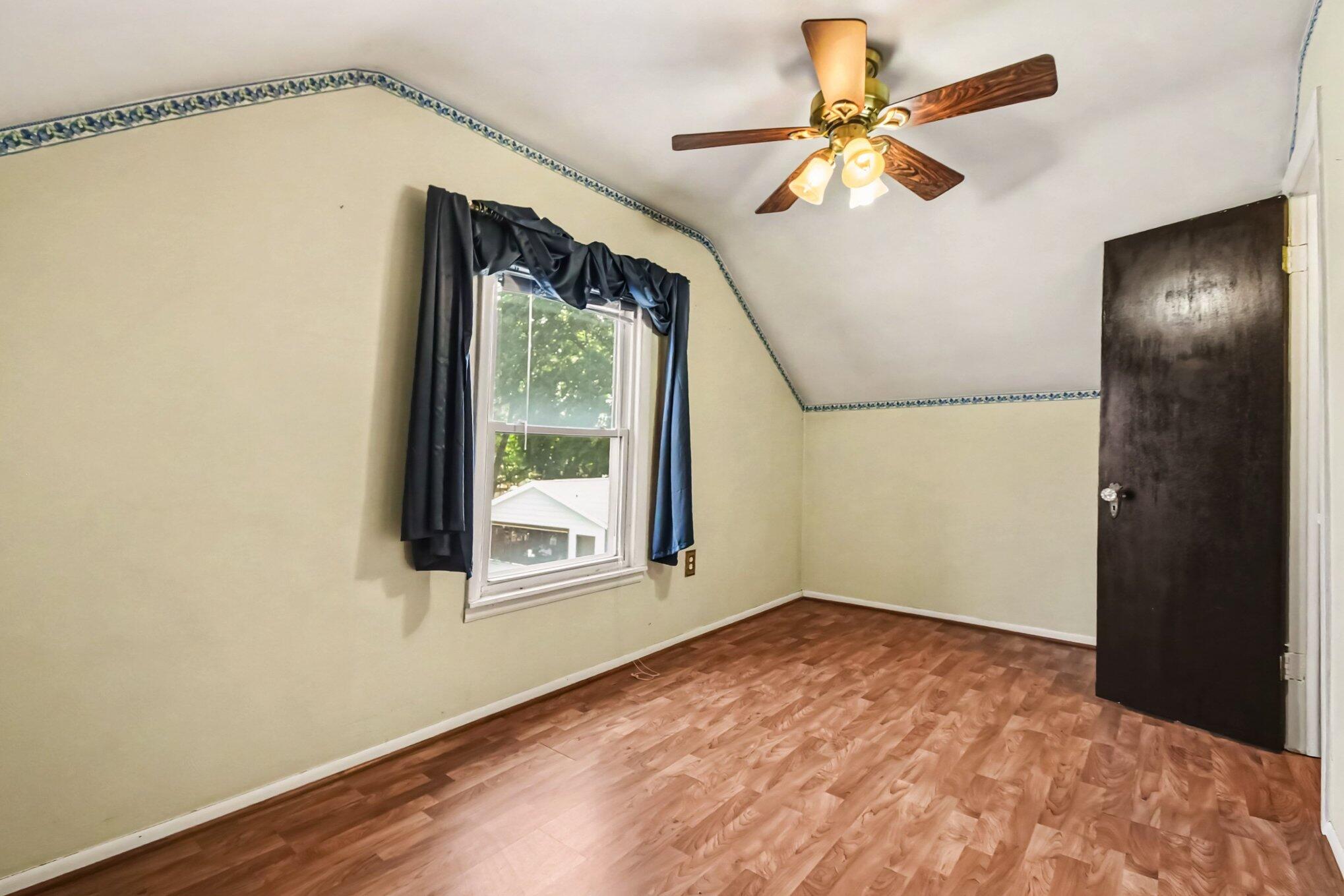246 Lemyra Street Se Property Photo 17