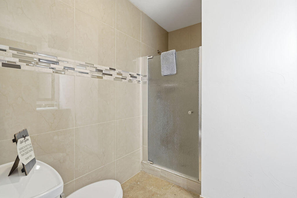 7095 Orchard Lake Drive Property Photo 31