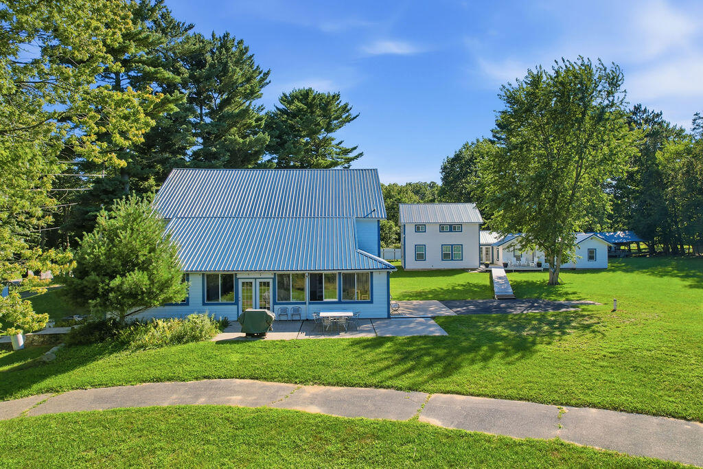 7095 Orchard Lake Drive Property Photo 37