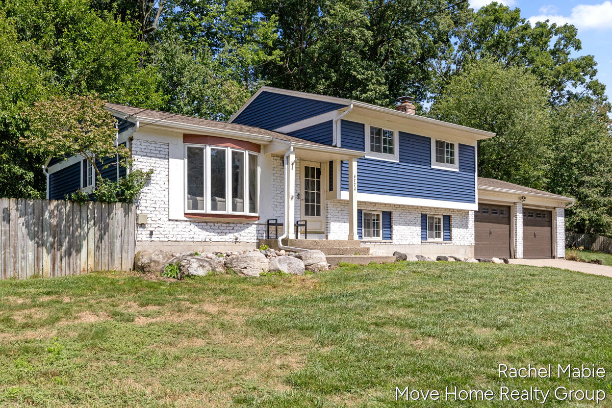 4774 Brookgate Drive Nw Property Photo 4