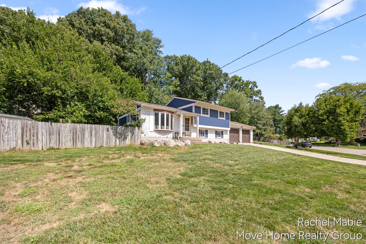 4774 Brookgate Drive Nw Property Photo 5