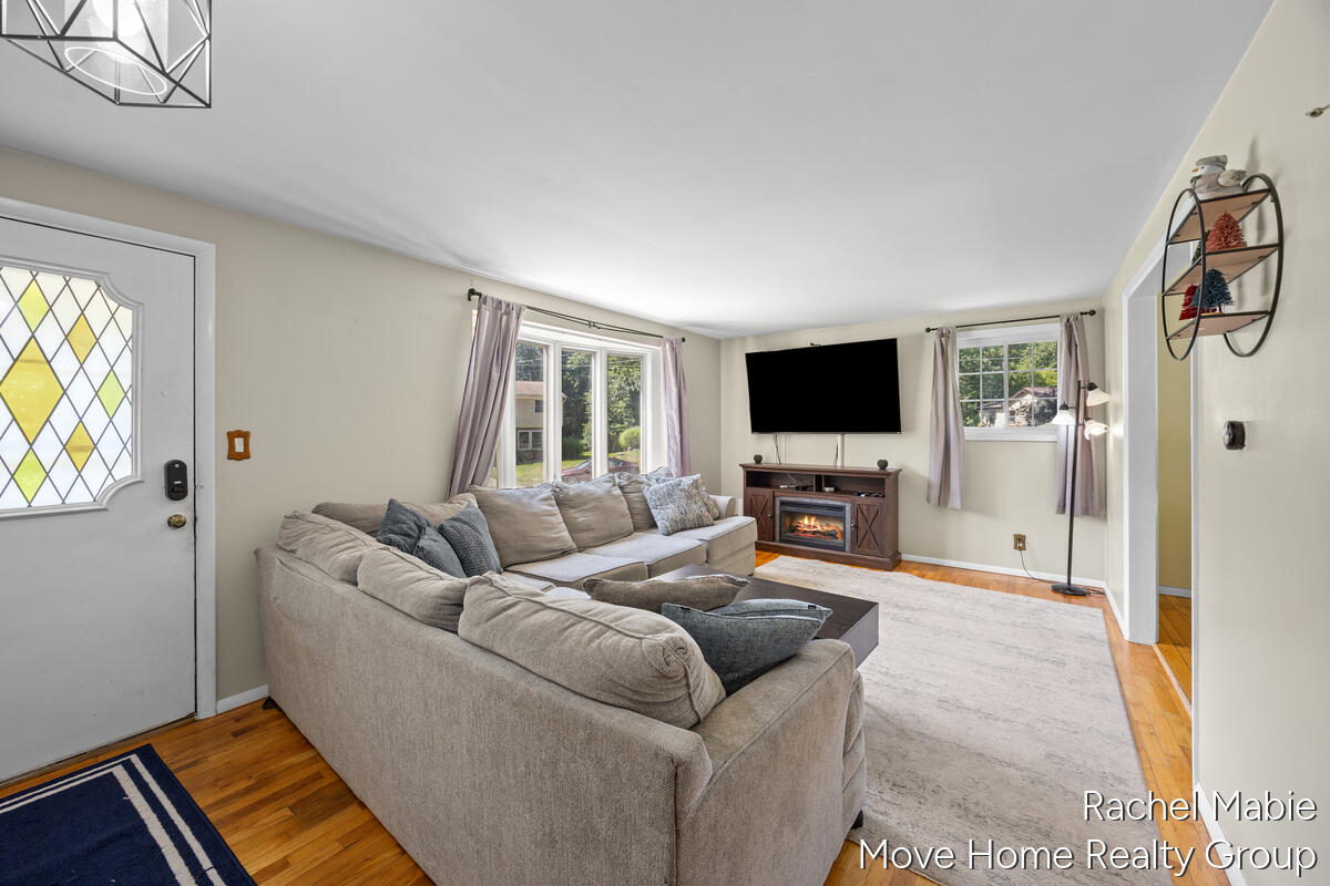 4774 Brookgate Drive Nw Property Photo 8