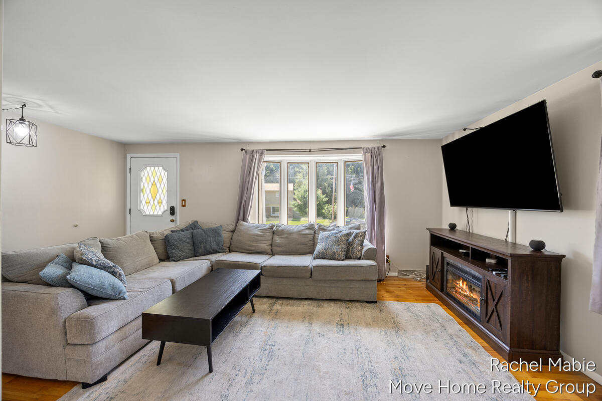 4774 Brookgate Drive Nw Property Photo 9