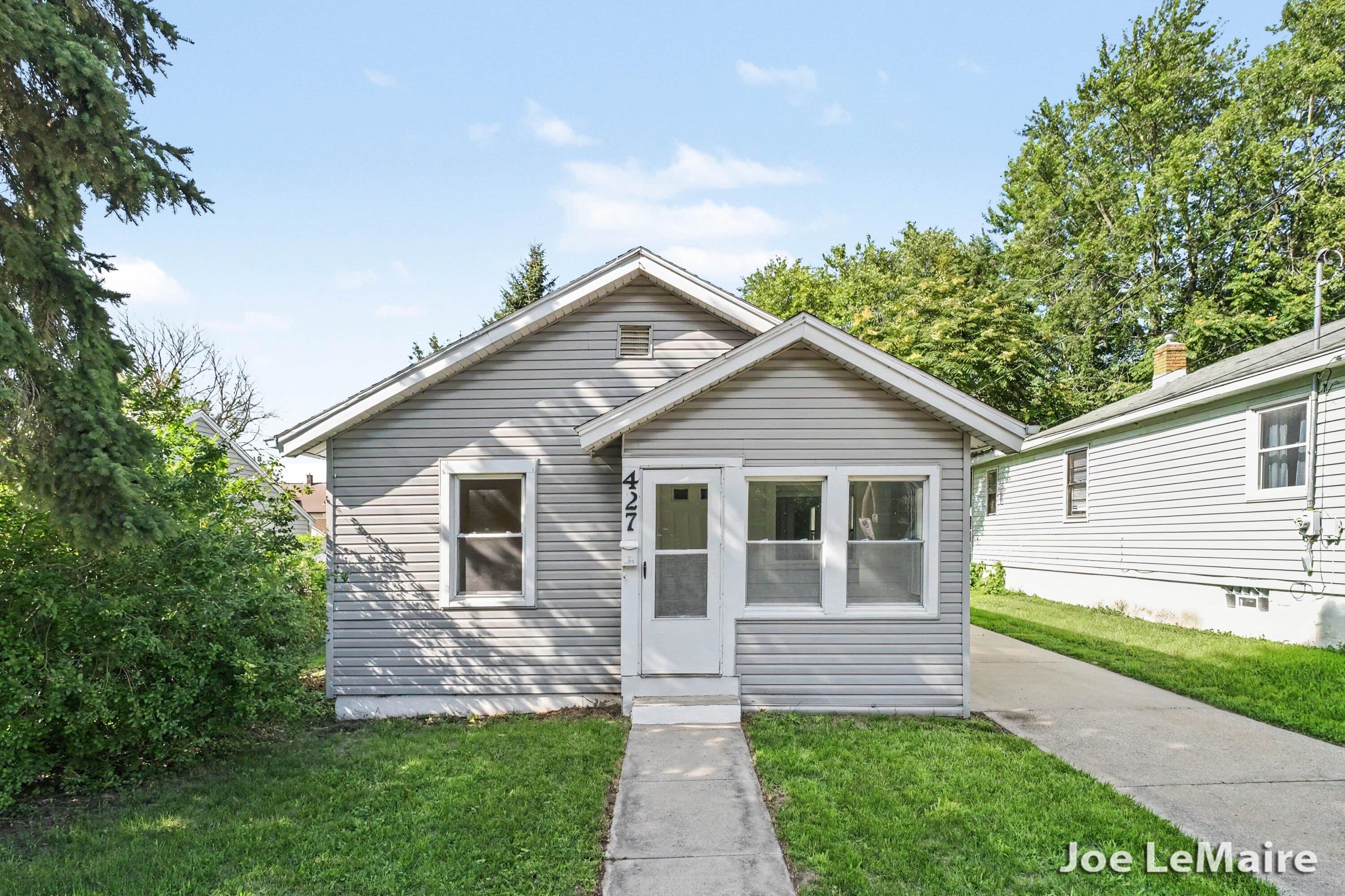 427 Hopson Street NE Property Photo 1