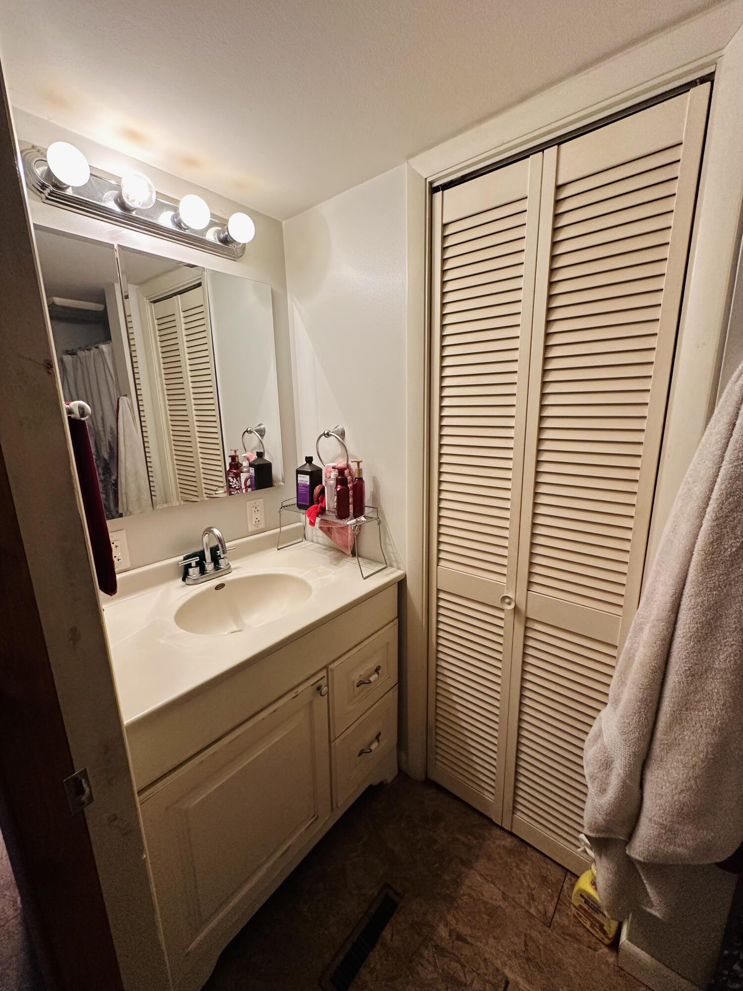 2370 Cedar Drive Property Photo 20