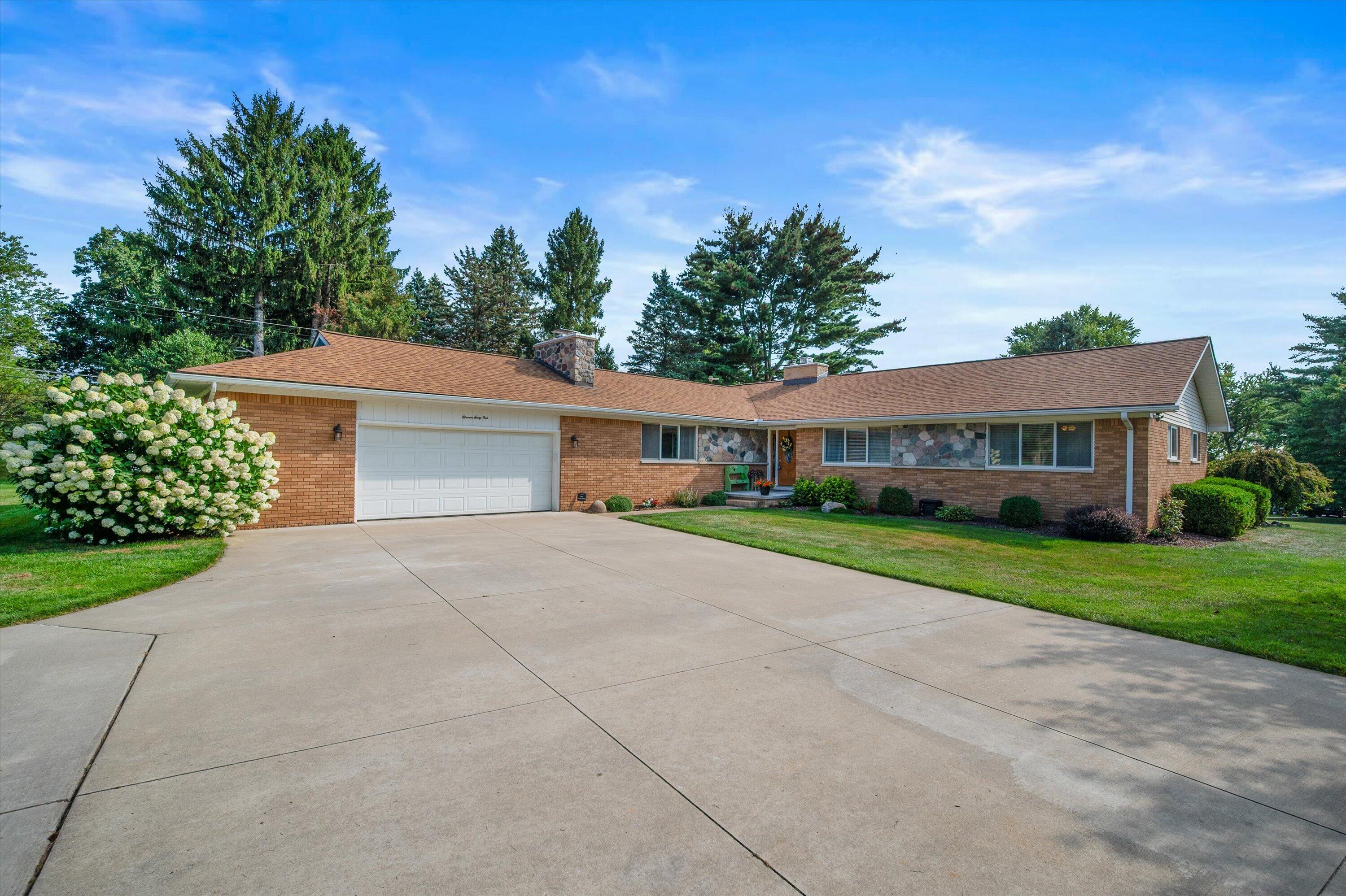1161 Fox Hills Drive