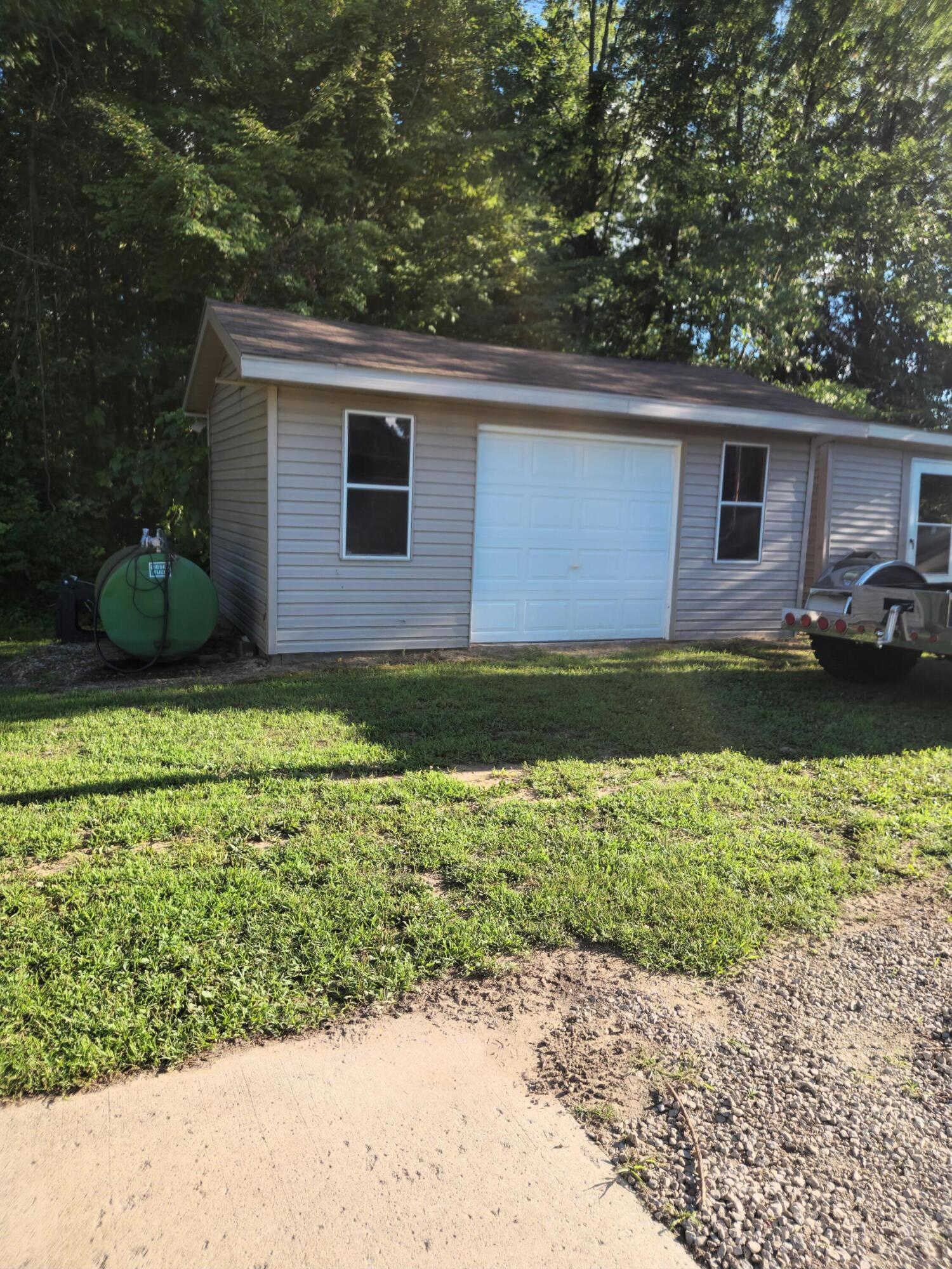 1344 Yensch Road Property Photo 7