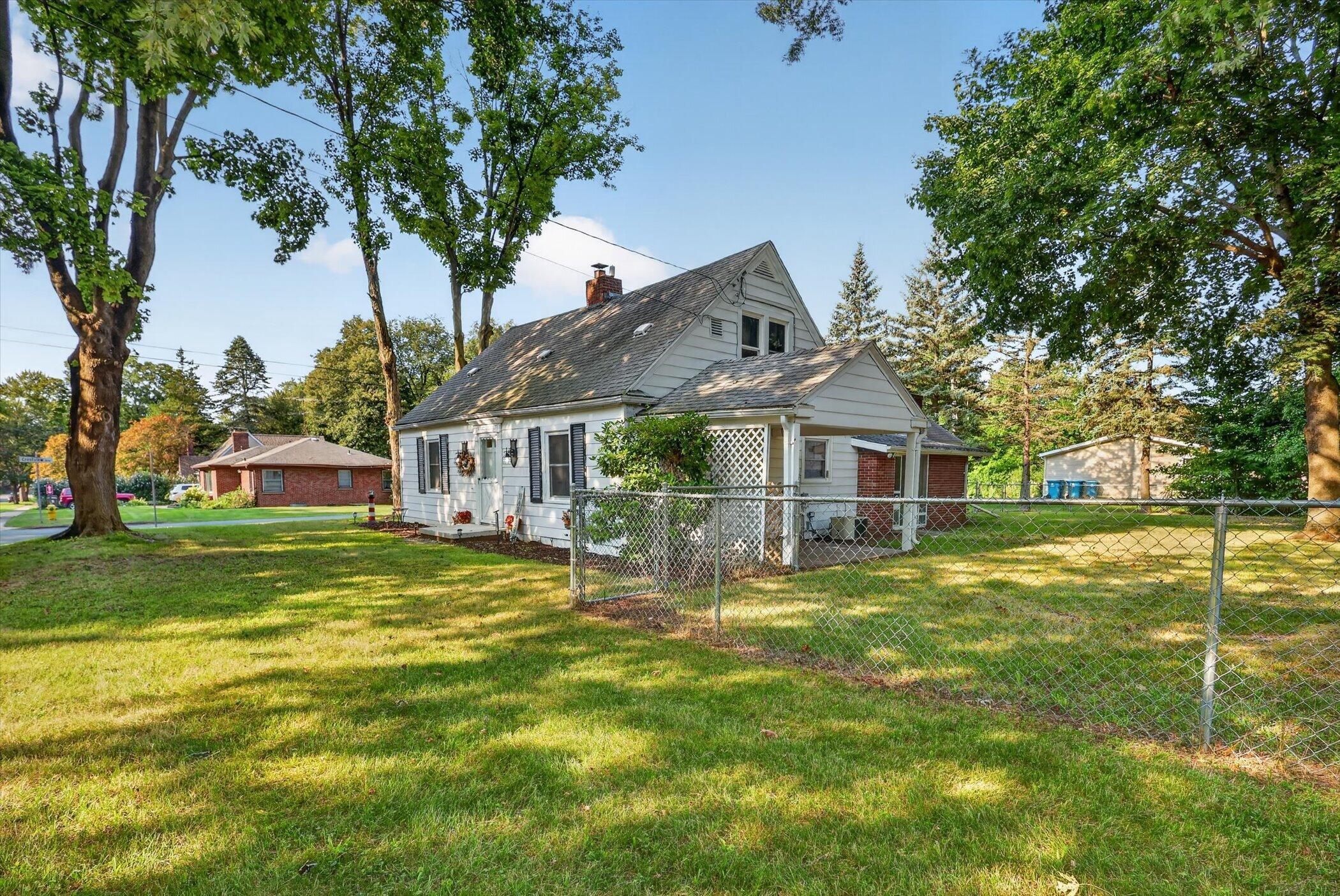 539 Coolidge Avenue Property Photo 3
