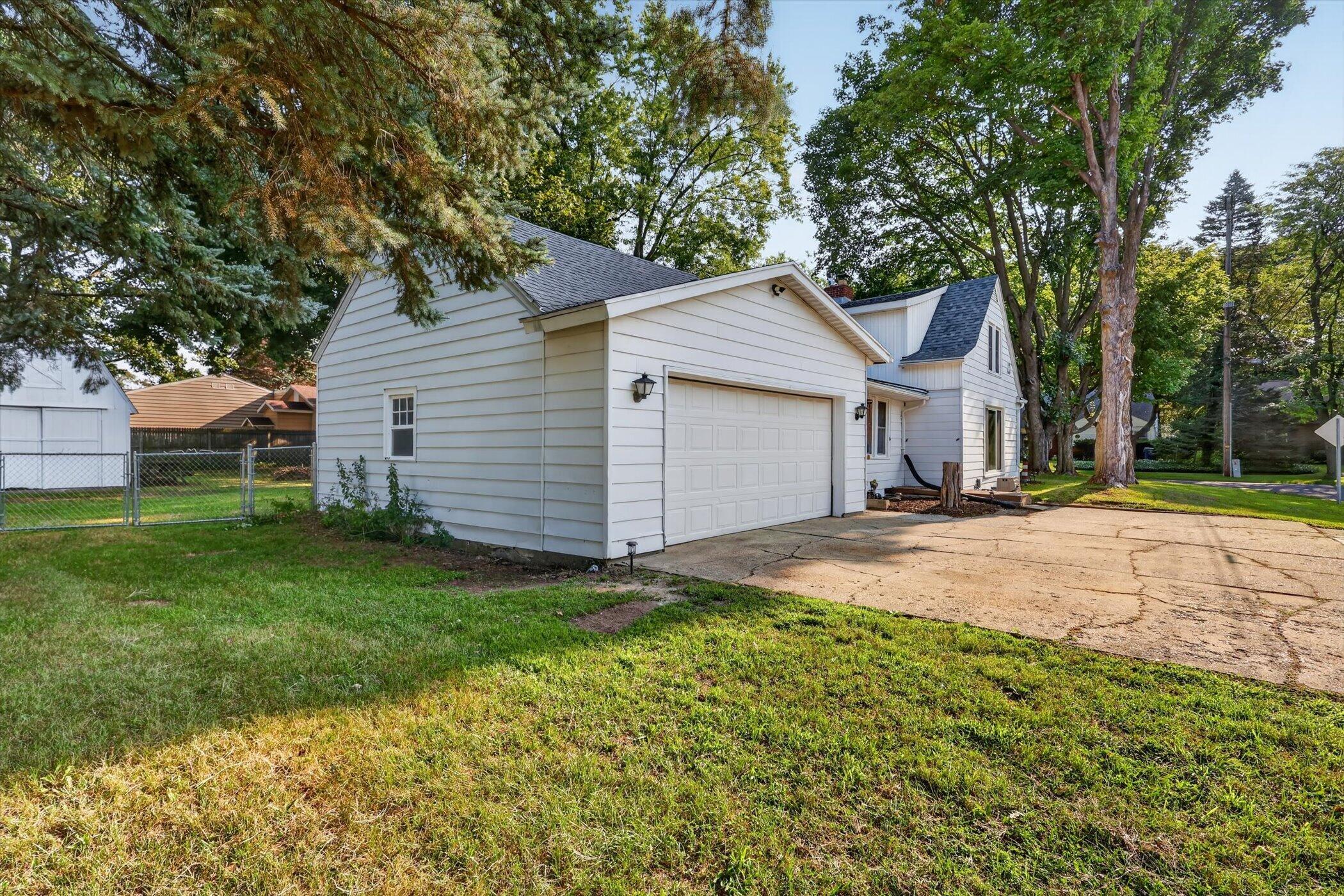 539 Coolidge Avenue Property Photo 38