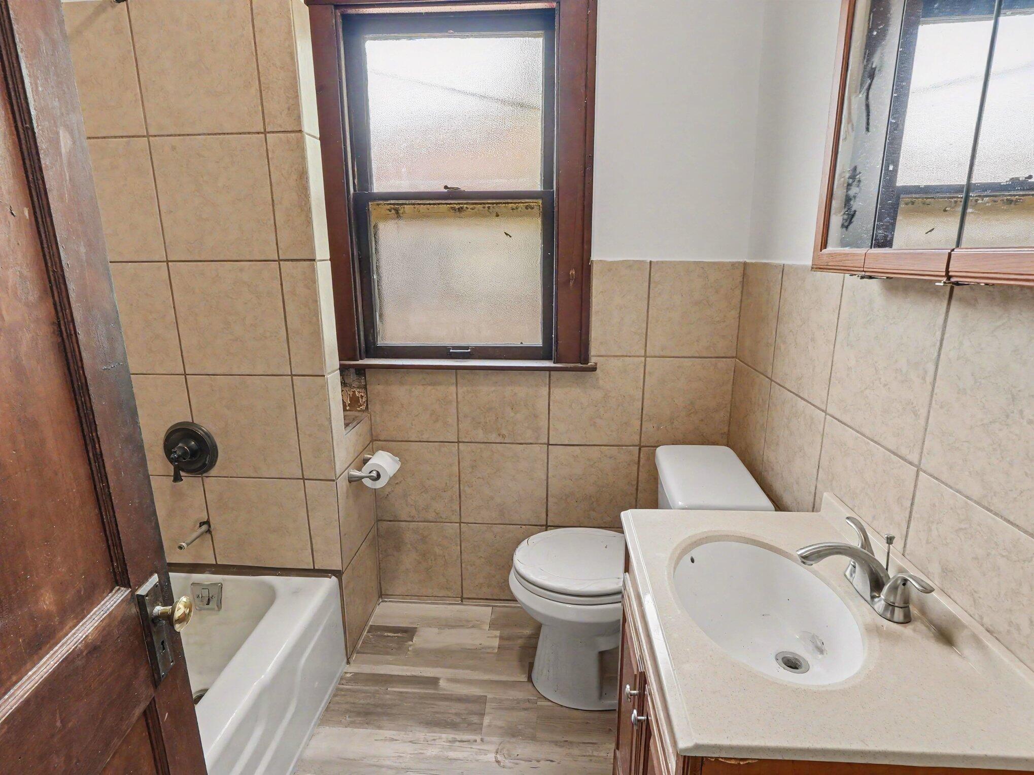 314 Burke Street Property Photo 13