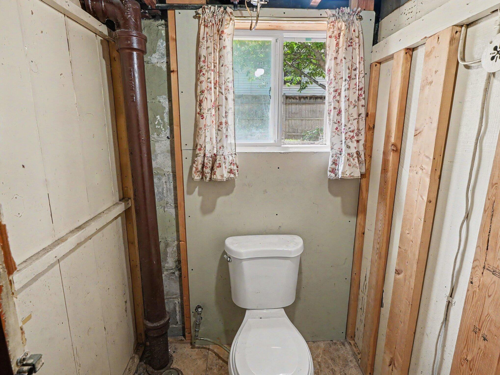 314 Burke Street Property Photo 31