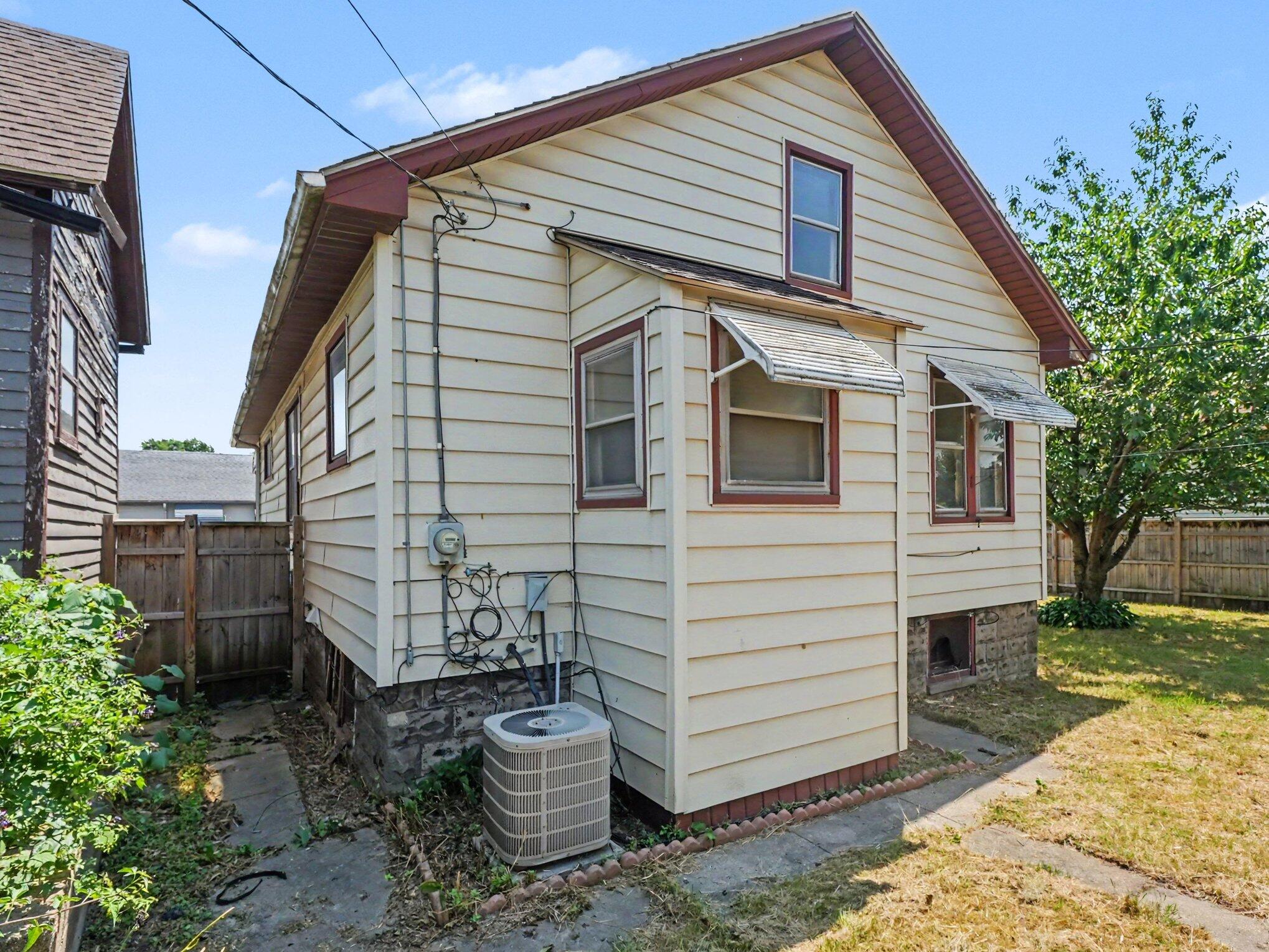 314 Burke Street Property Photo 34