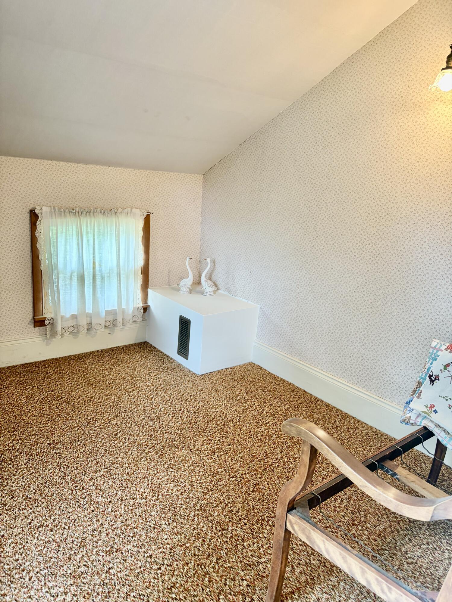204 Litchfield Street Property Photo 26