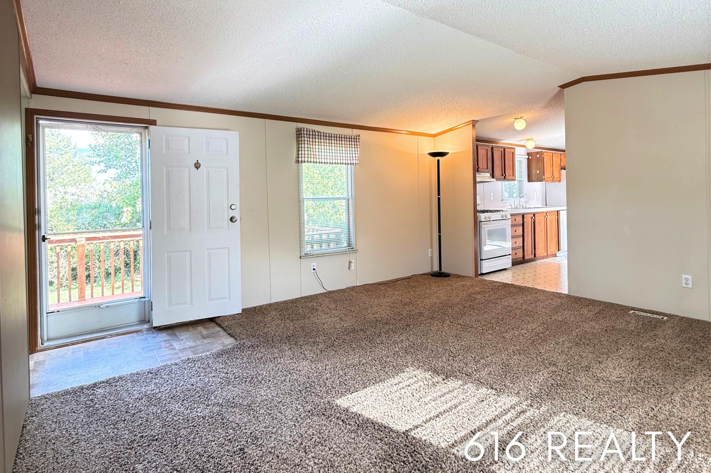 1382 Beaver Dam Drive Ne Property Photo 5