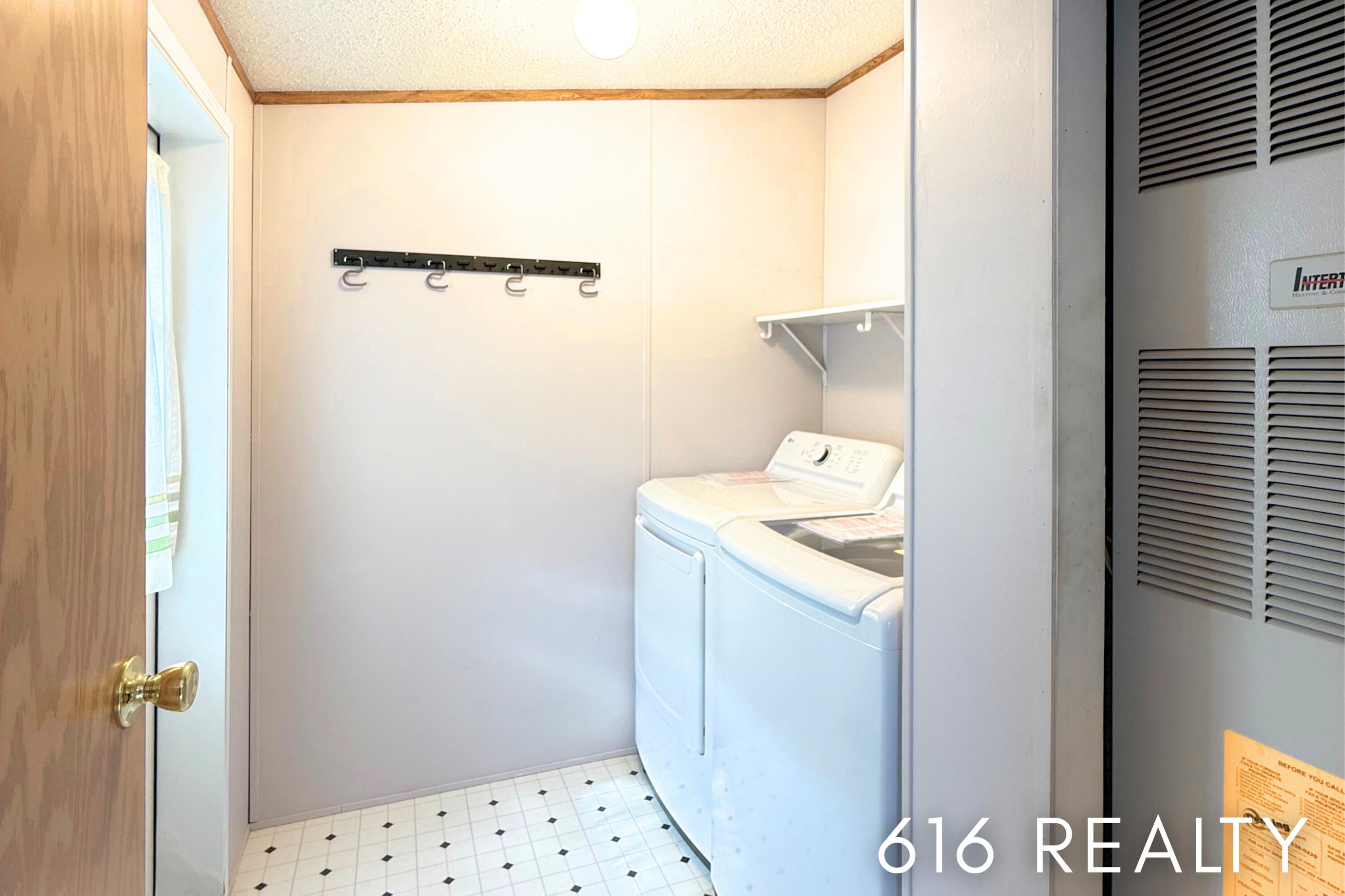 1382 Beaver Dam Drive Ne Property Photo 11