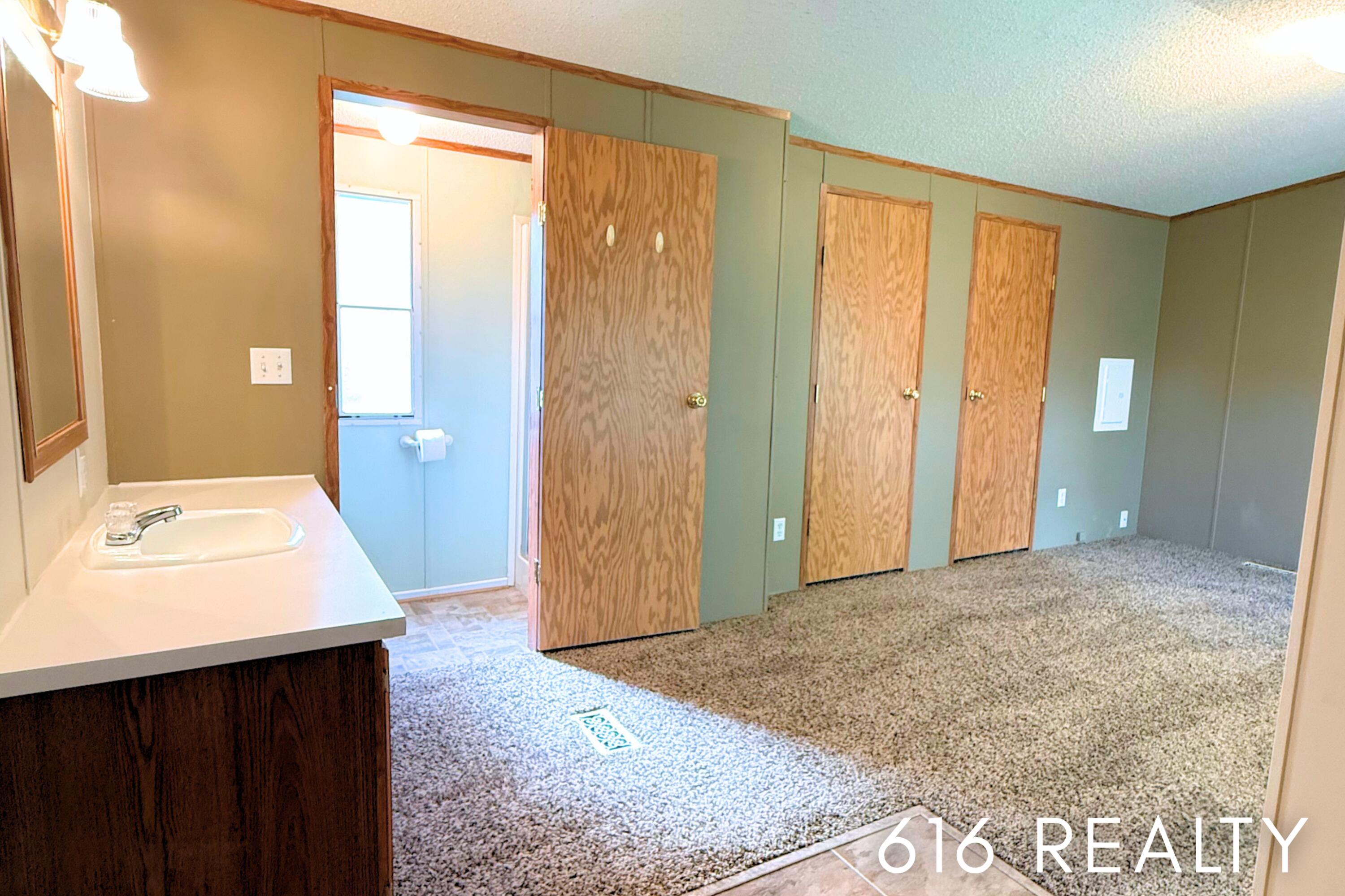 1382 Beaver Dam Drive Ne Property Photo 14