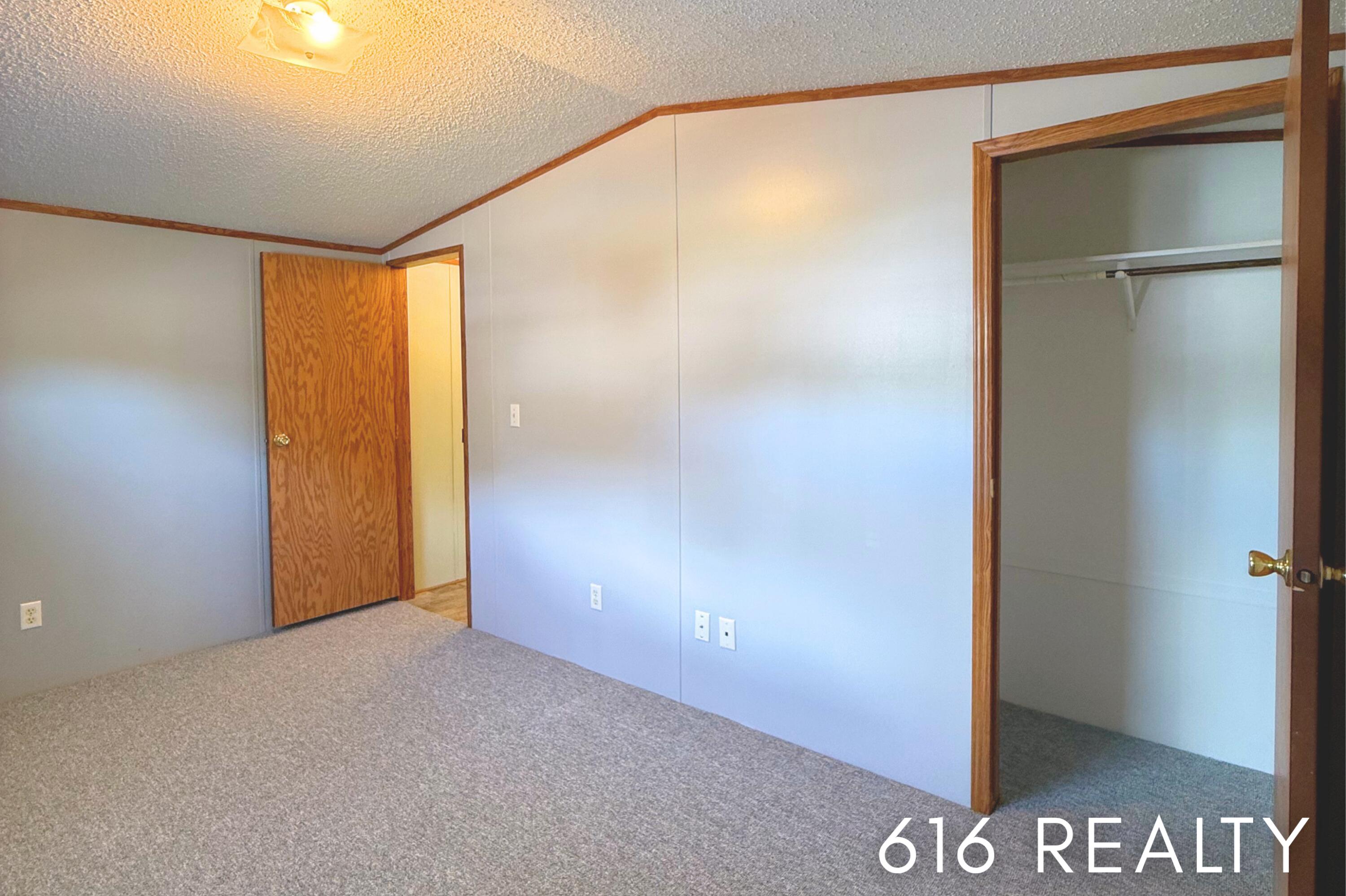 1382 Beaver Dam Drive Ne Property Photo 17