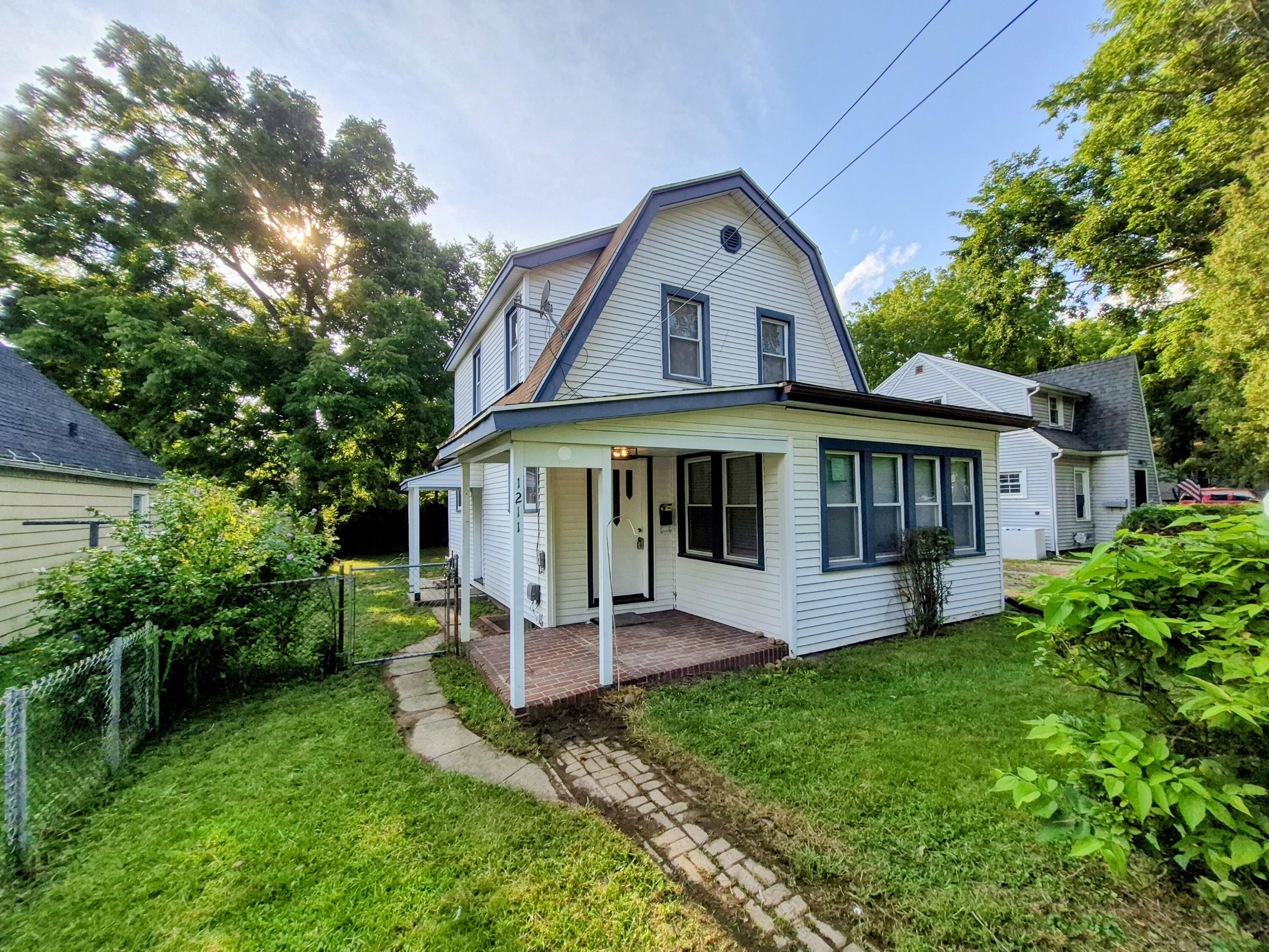 1211 Wayside Road Property Photo 1