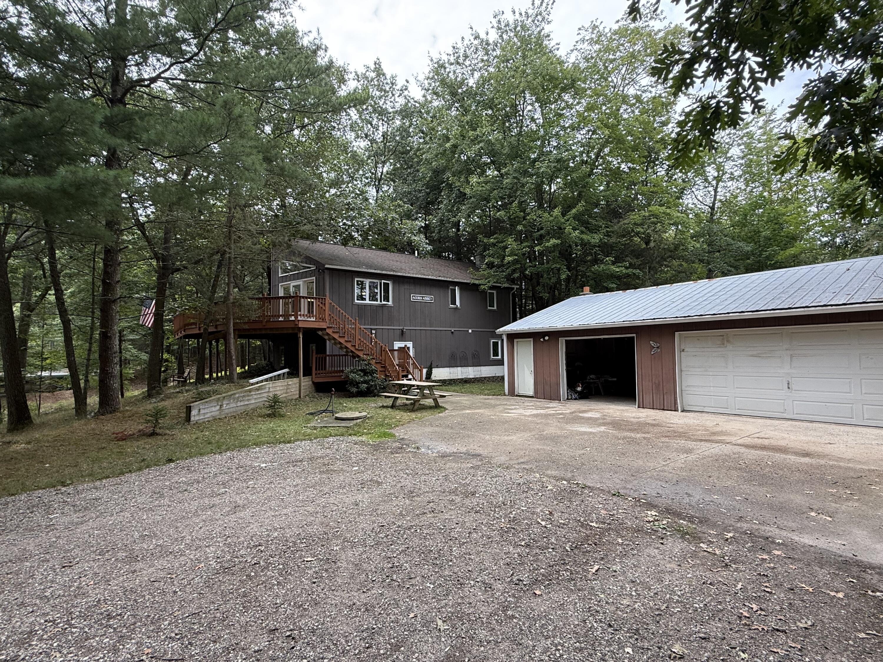 5700 W Lakeshore Court Property Photo 2
