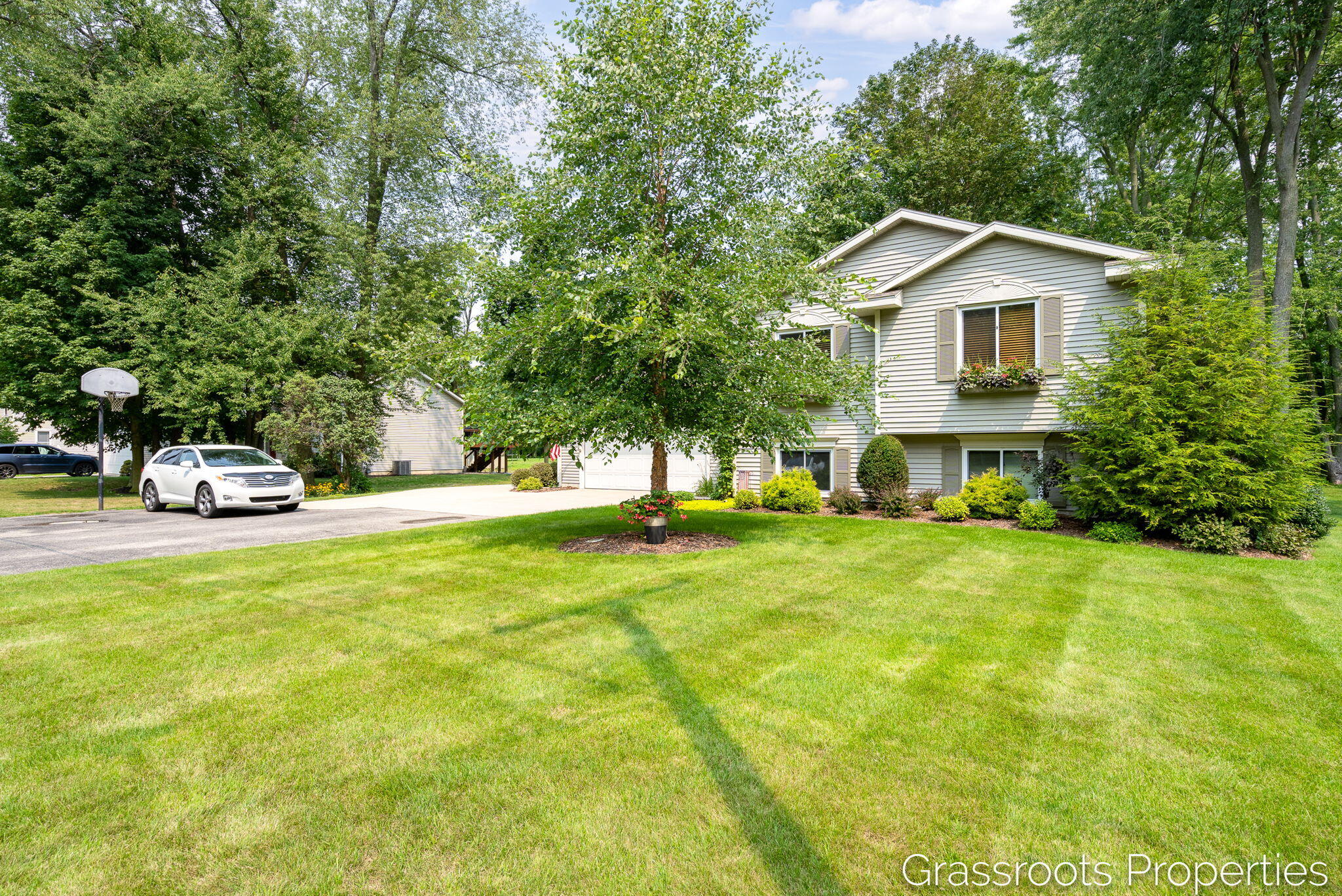 11328 56th Avenue Property Photo 1