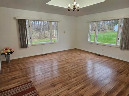 954 Rose Drive Property Photo 6