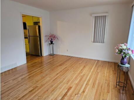 954 Rose Drive Property Photo 9