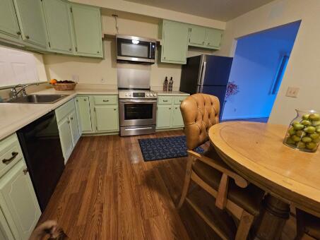 954 Rose Drive Property Photo 11