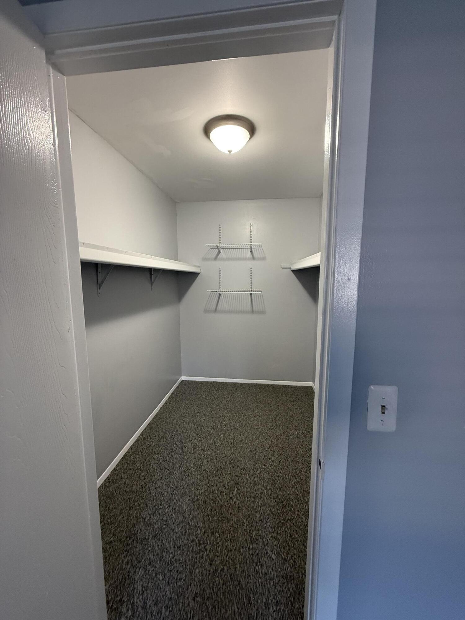 7708 Manor Circle Apt 103 Property Photo 17